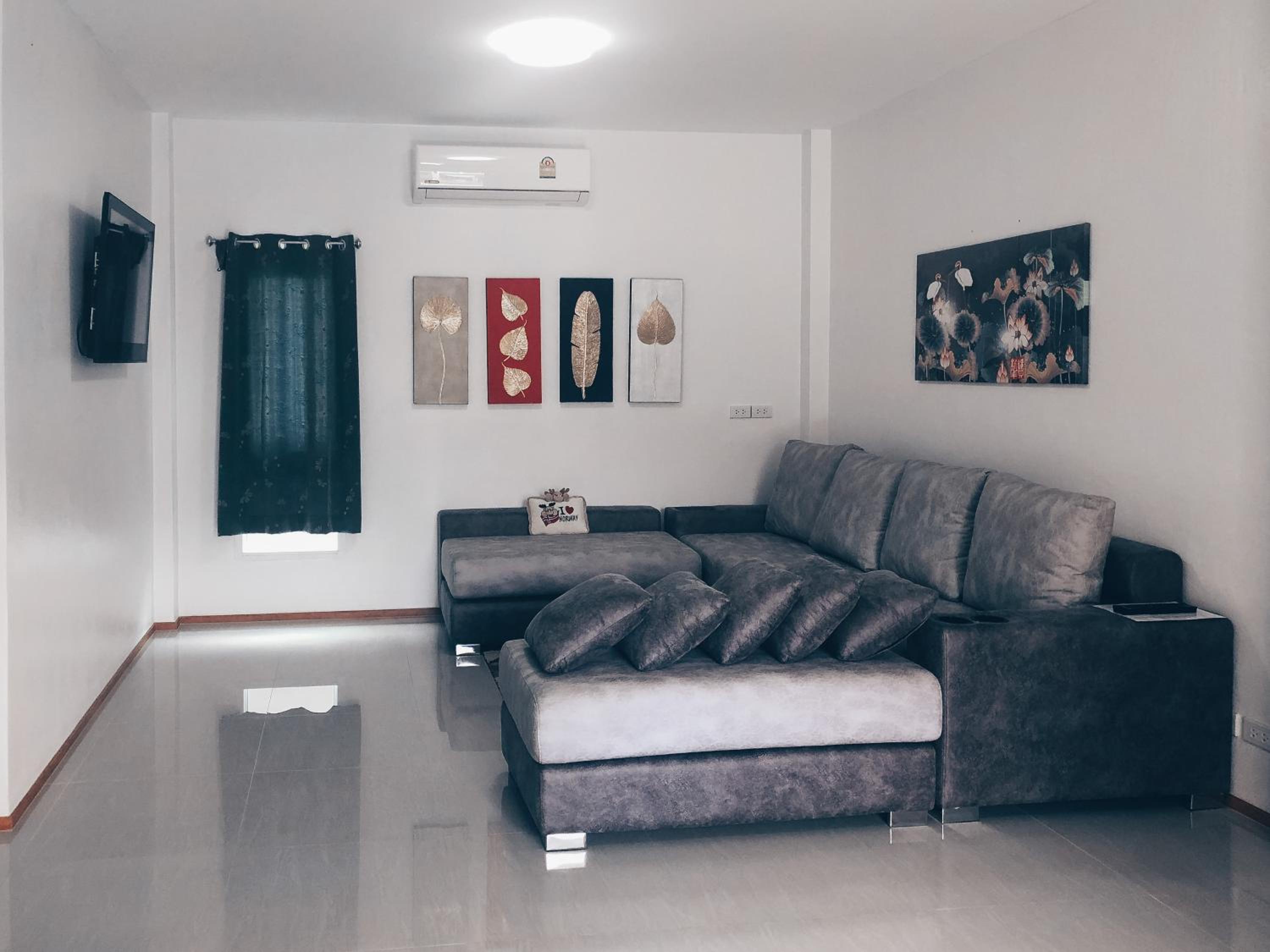 Deluxe Apartment - Photo 8