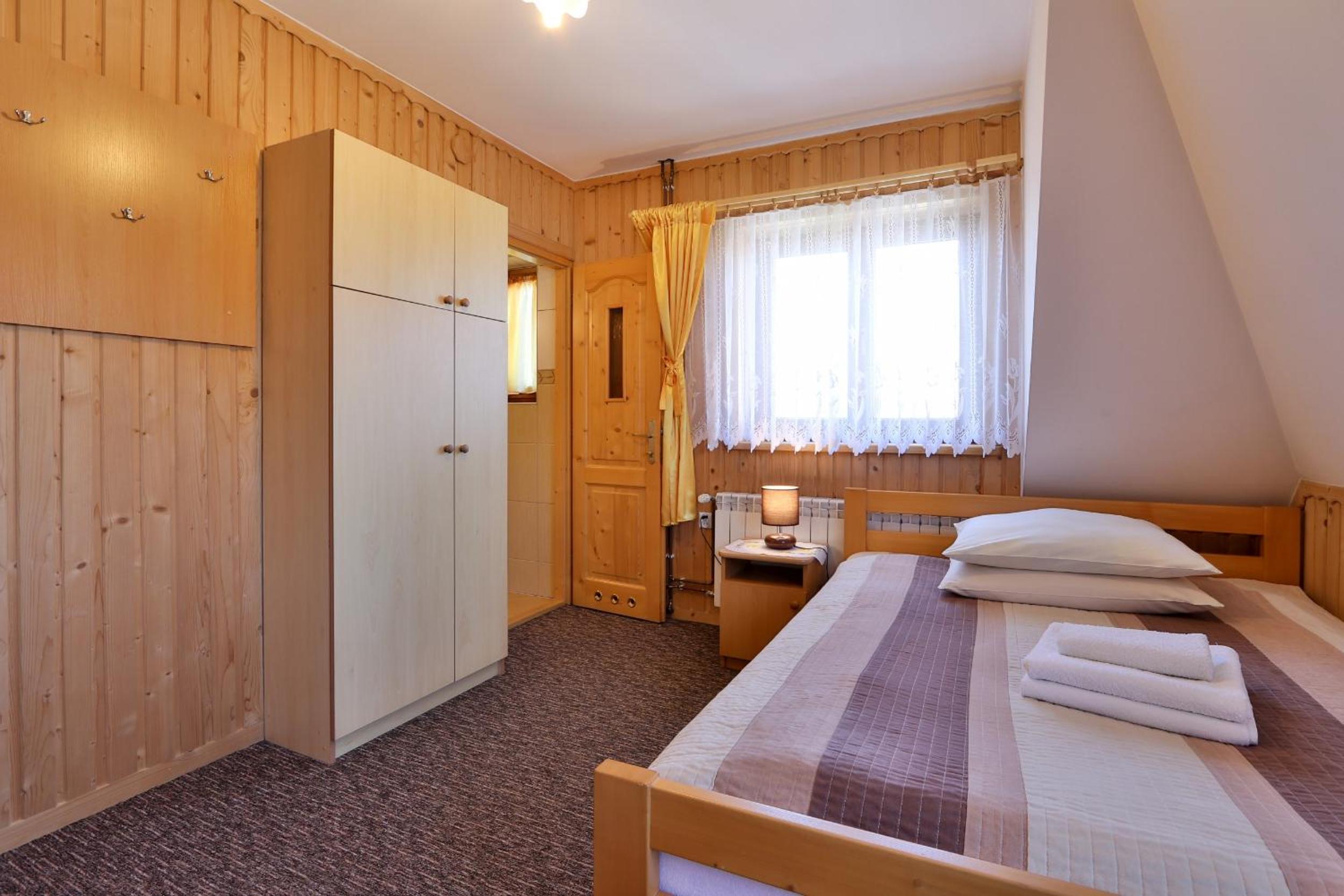 Double Room - Photo 2