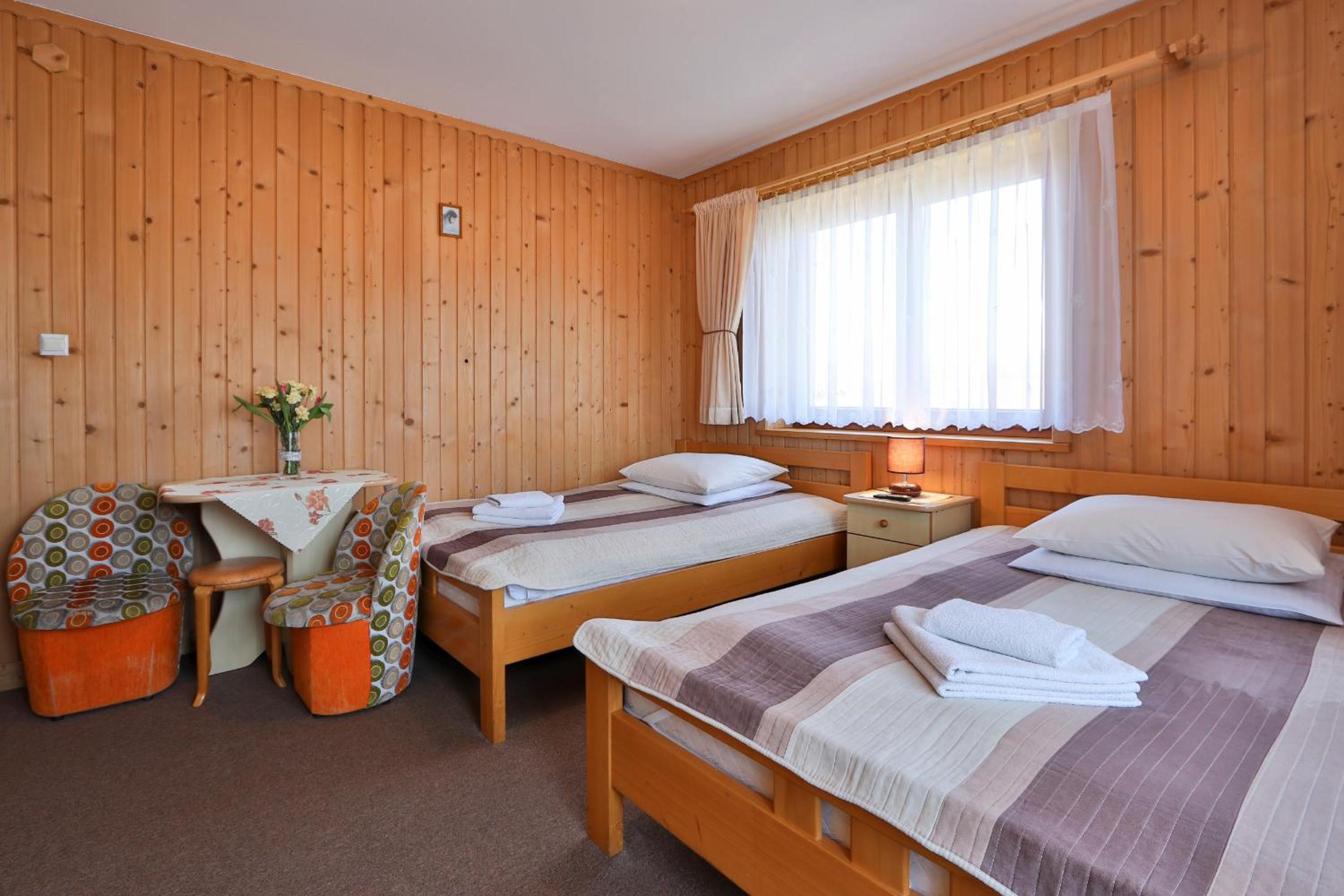 Quadruple Room - Photo 2
