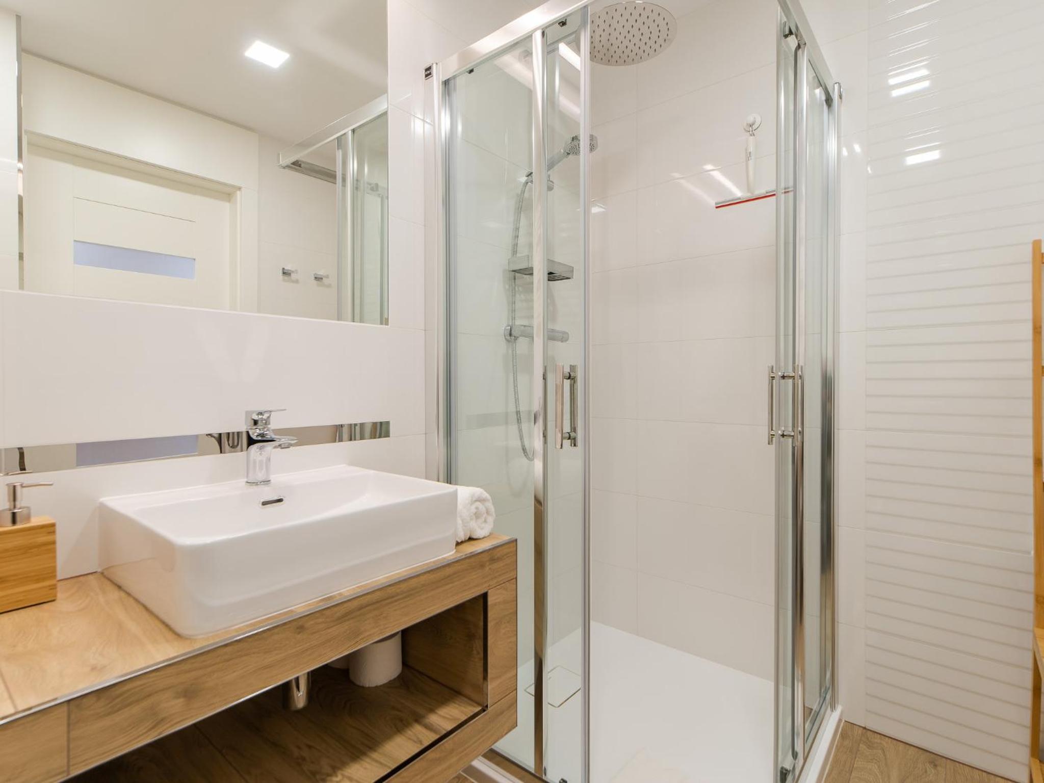 One-Bedroom Apartment - Photo 15