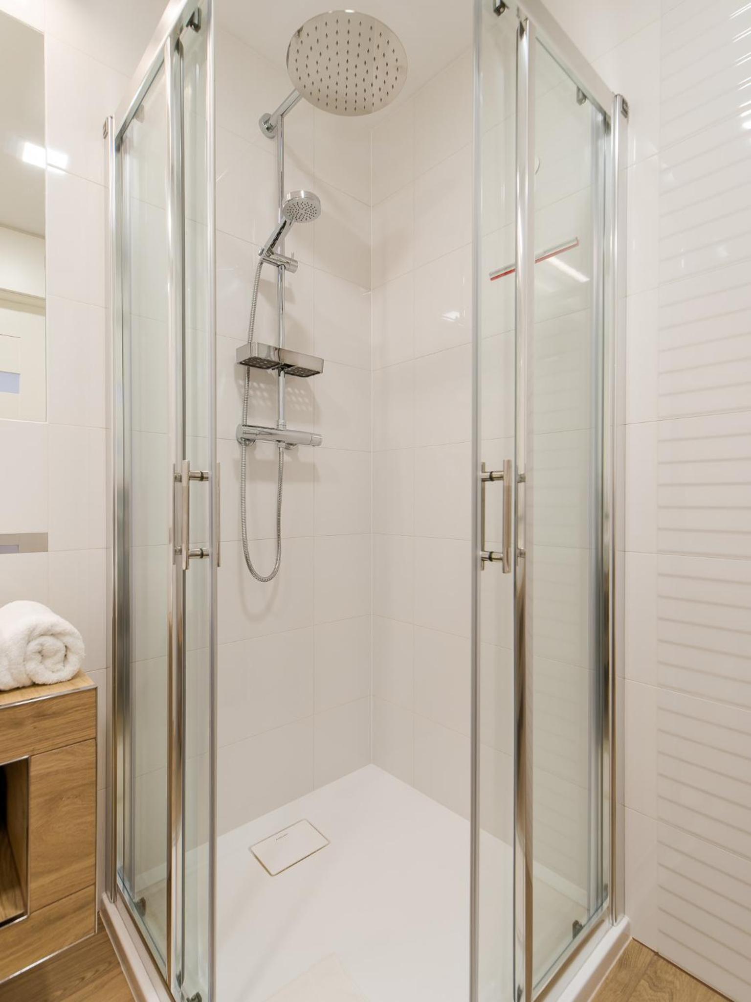 One-Bedroom Apartment - Photo 13