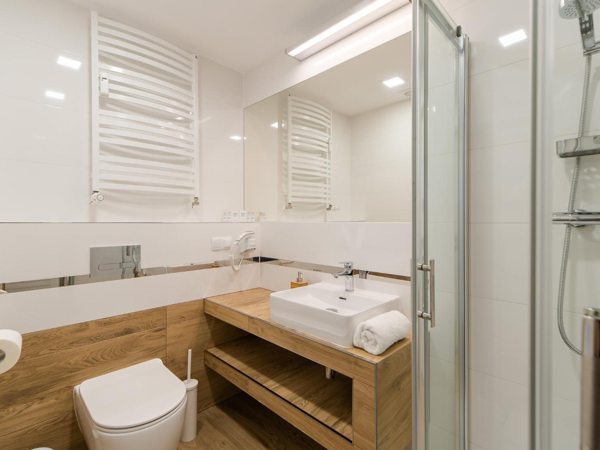 One-Bedroom Apartment - Photo 12