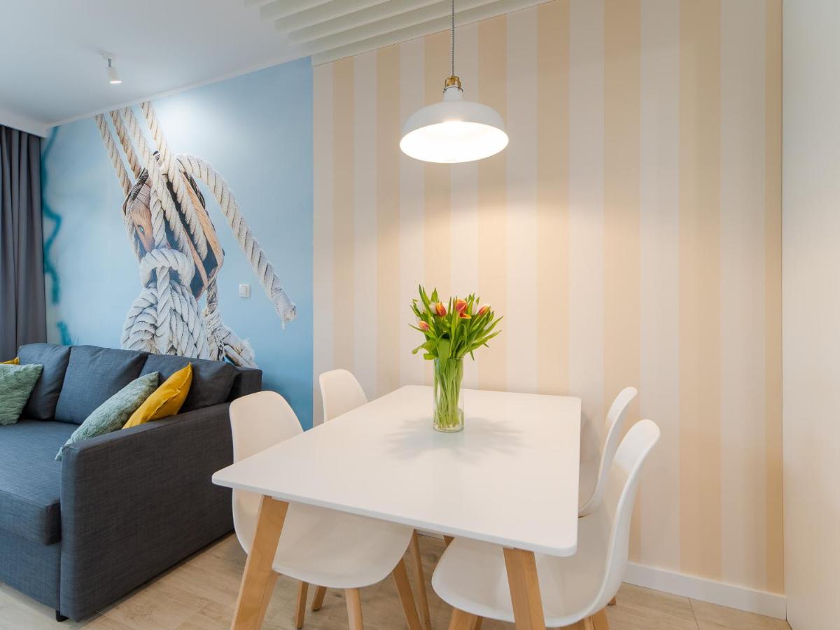 One-Bedroom Apartment - Photo 2