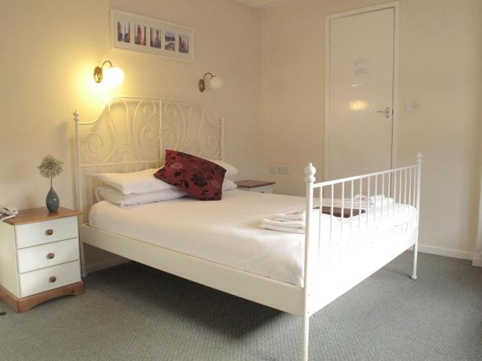Double or Twin Room photo 2