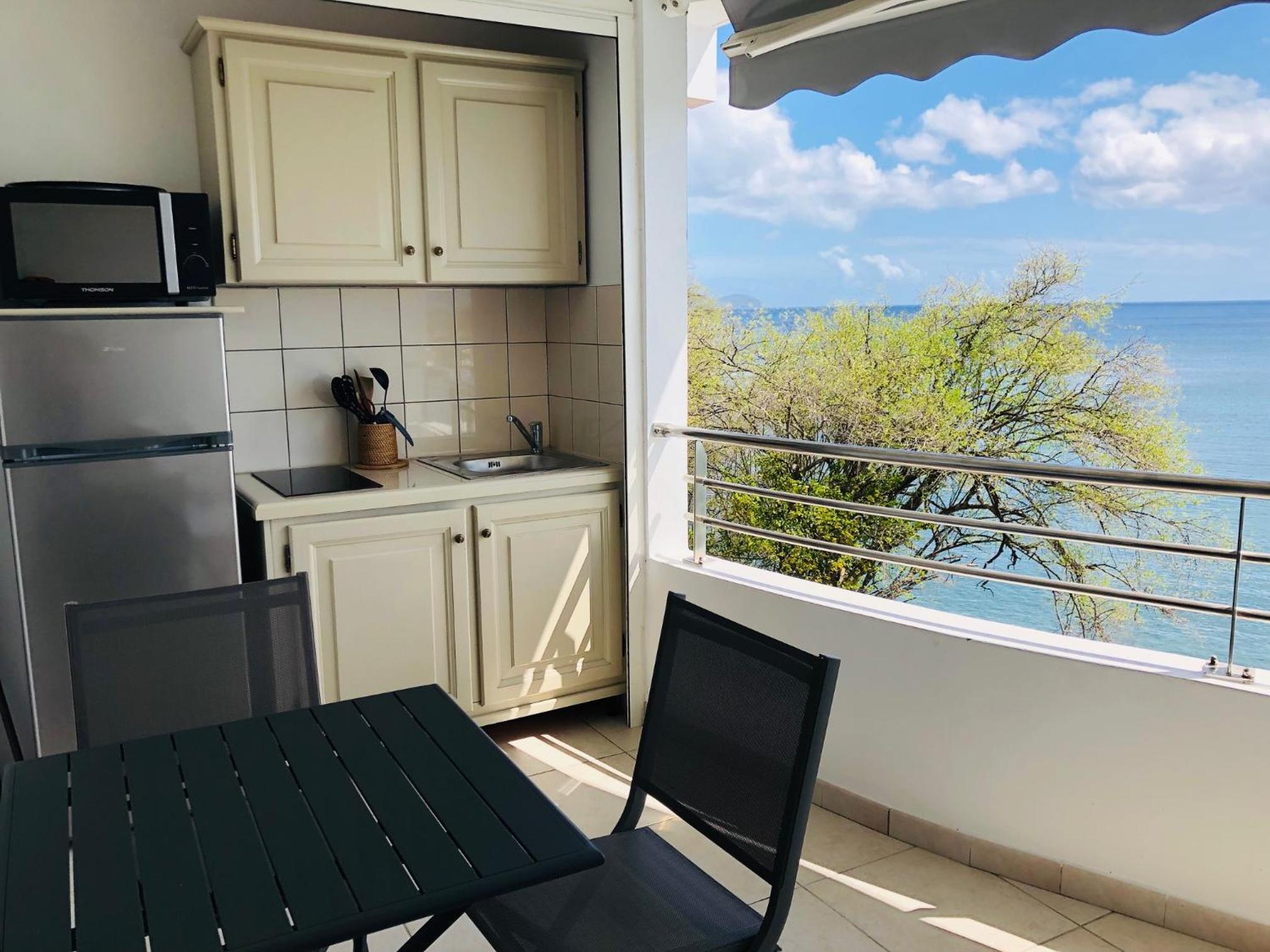 Superior Studio with Sea View - Photo 10