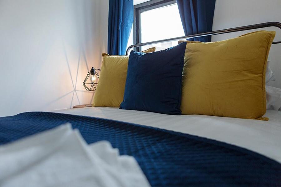 Two-Bedroom Apartment - Photo 20