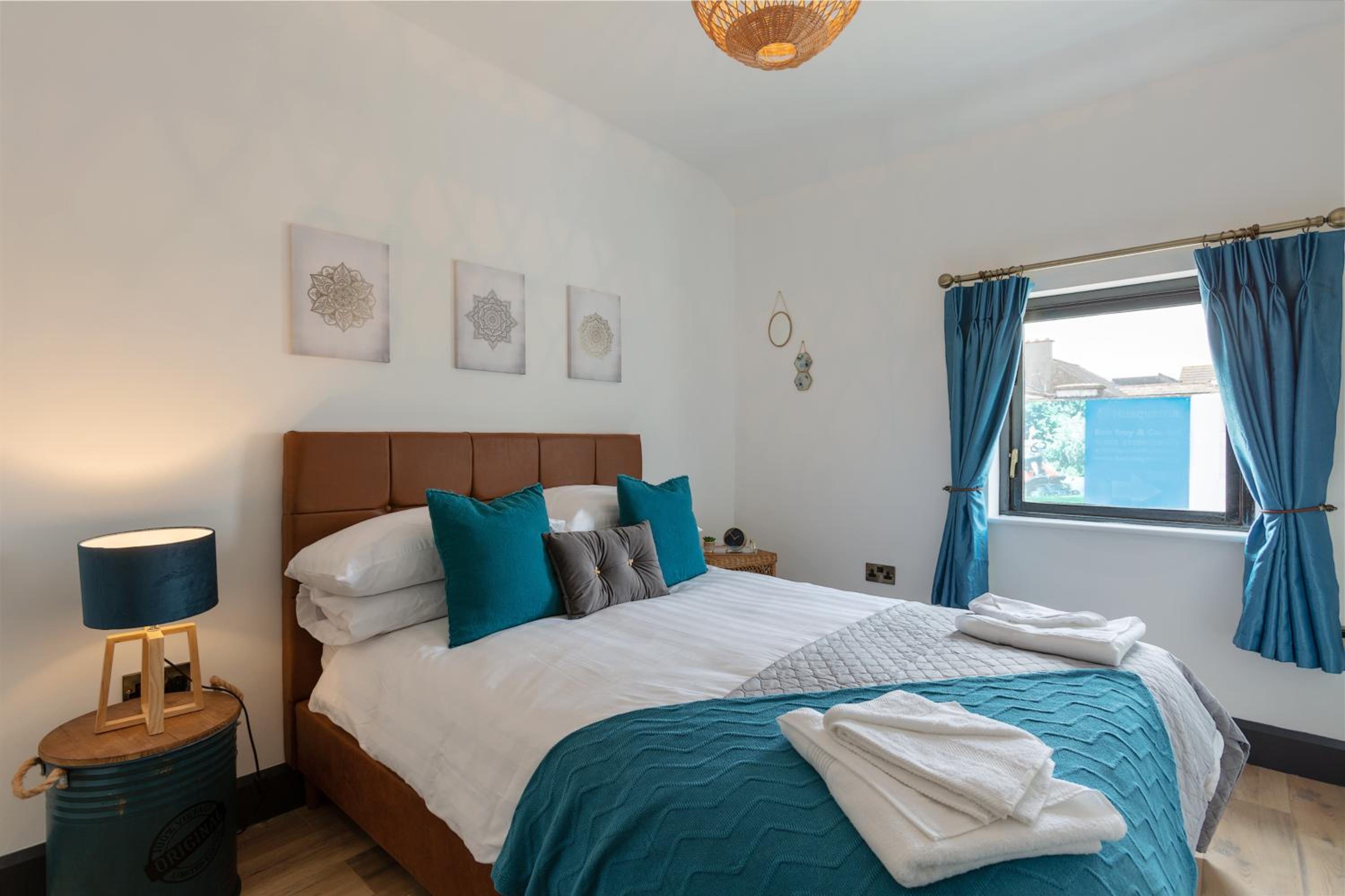 Two-Bedroom Apartment - Photo 22