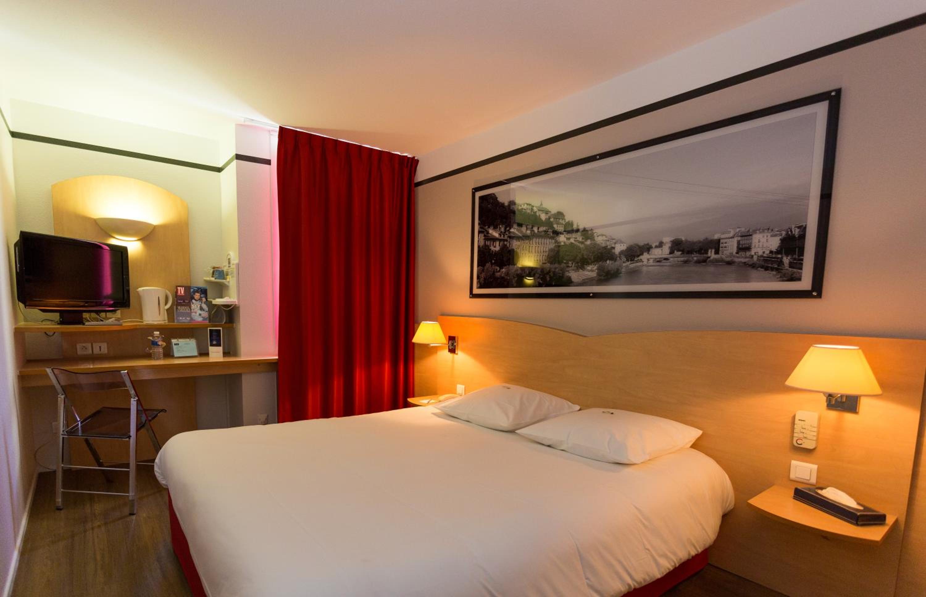 Double Room with One Double Bed - Photo 6