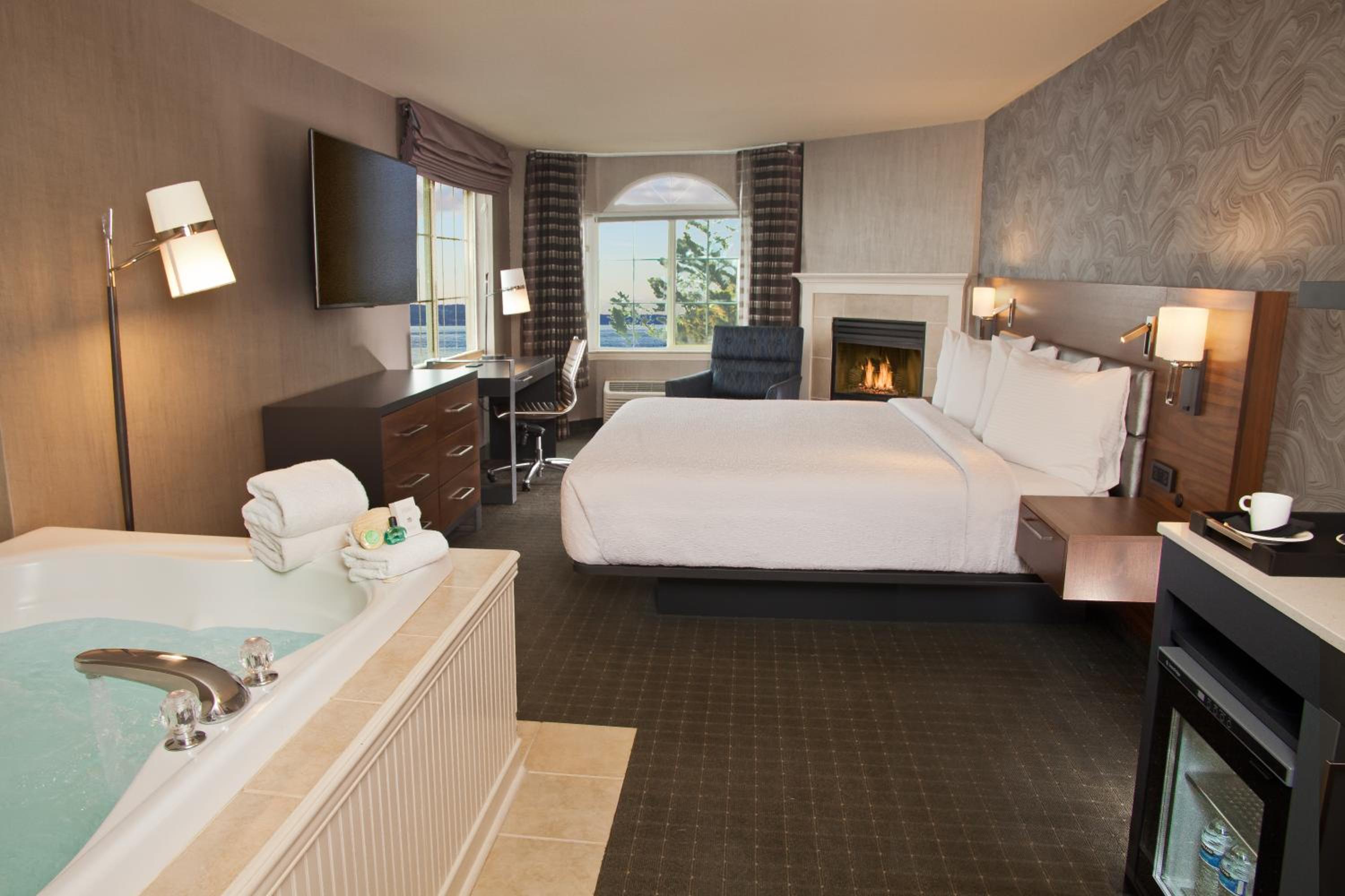 King Room with Spa Bath