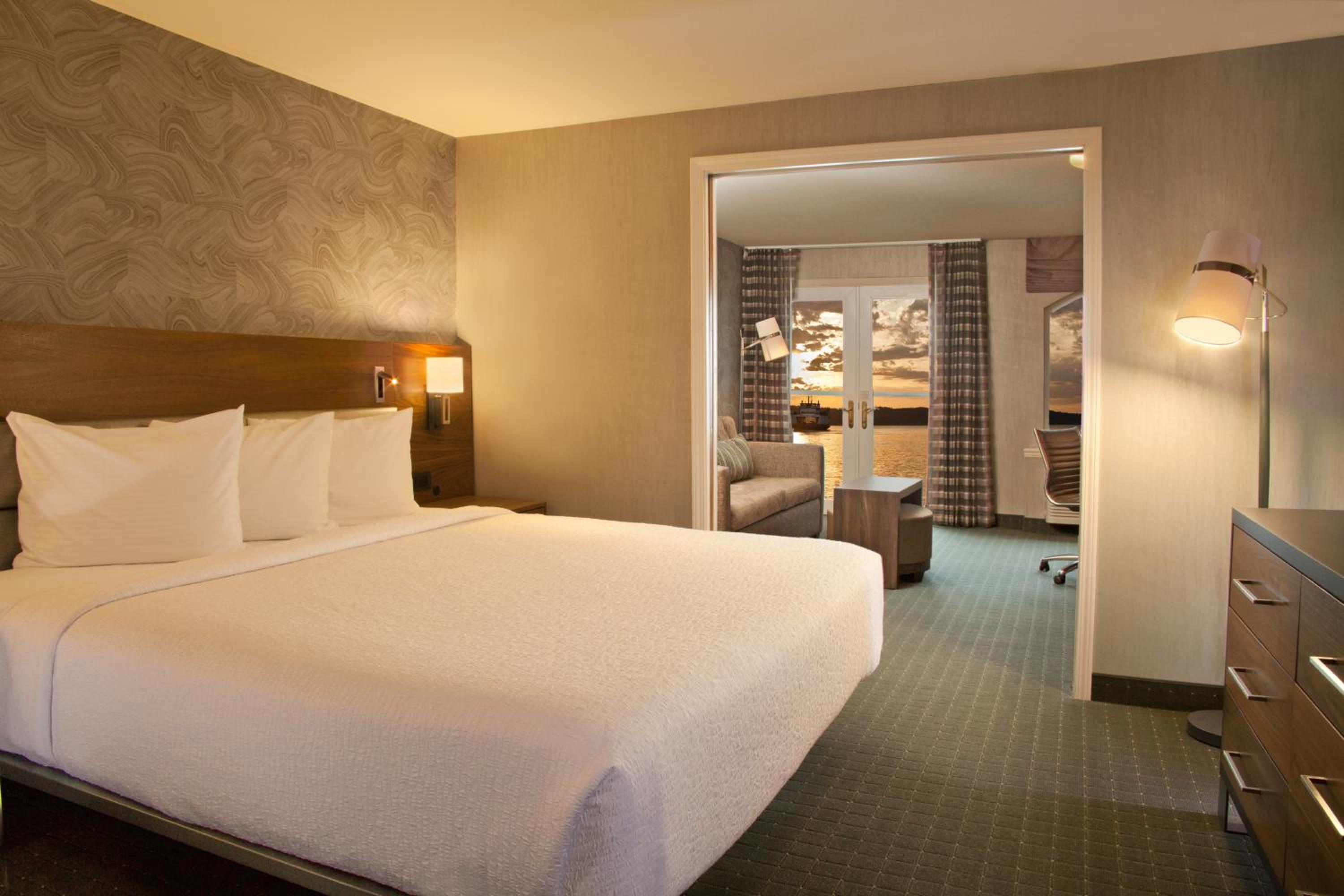 King Suite with Water View