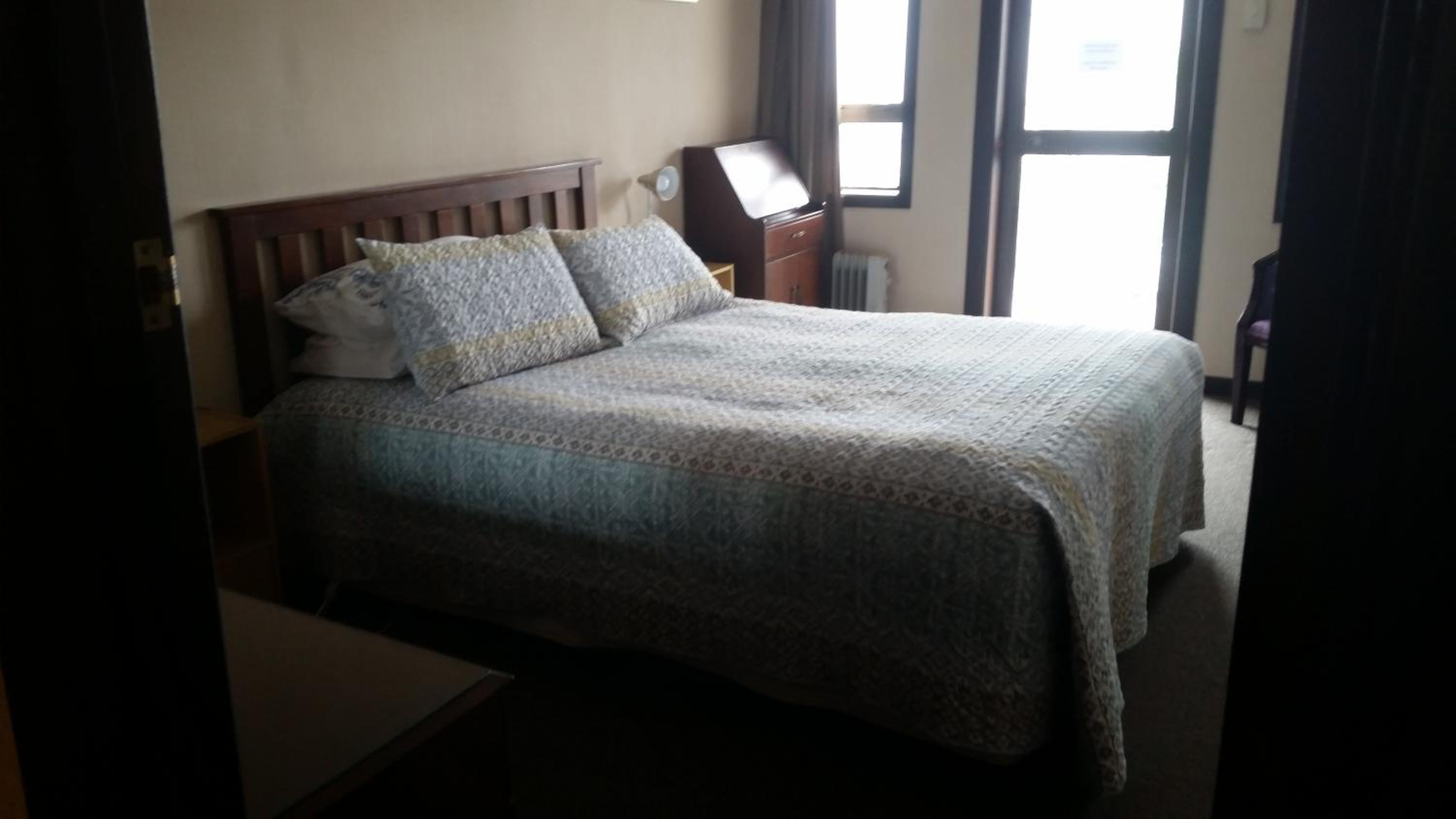 Queen Room with Balcony photo 2