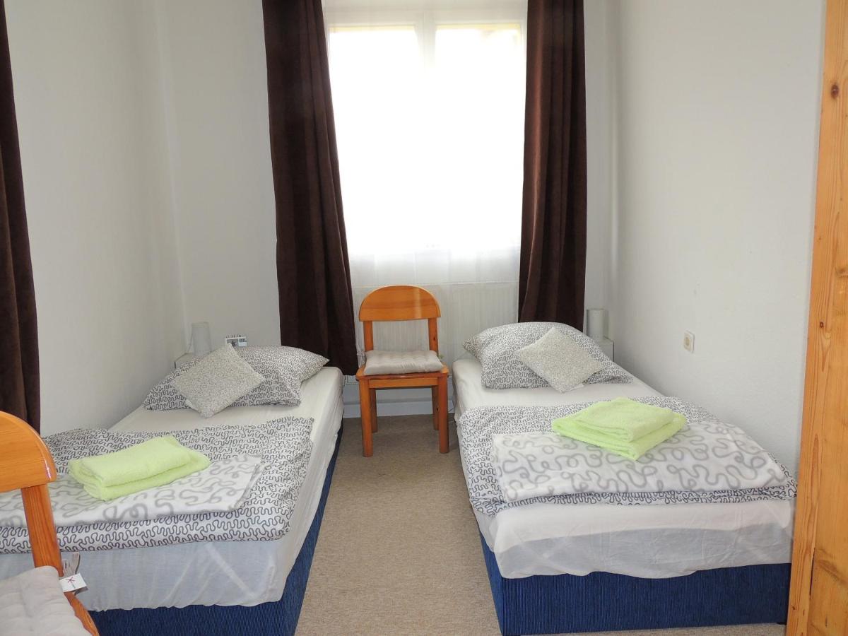 Twin Room photo 1