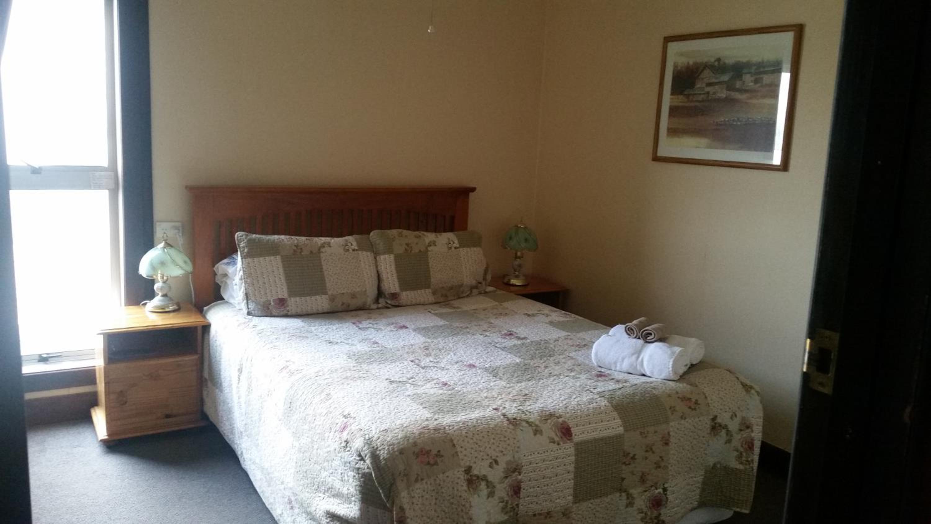 Standard Double Room with Shared Bathroom