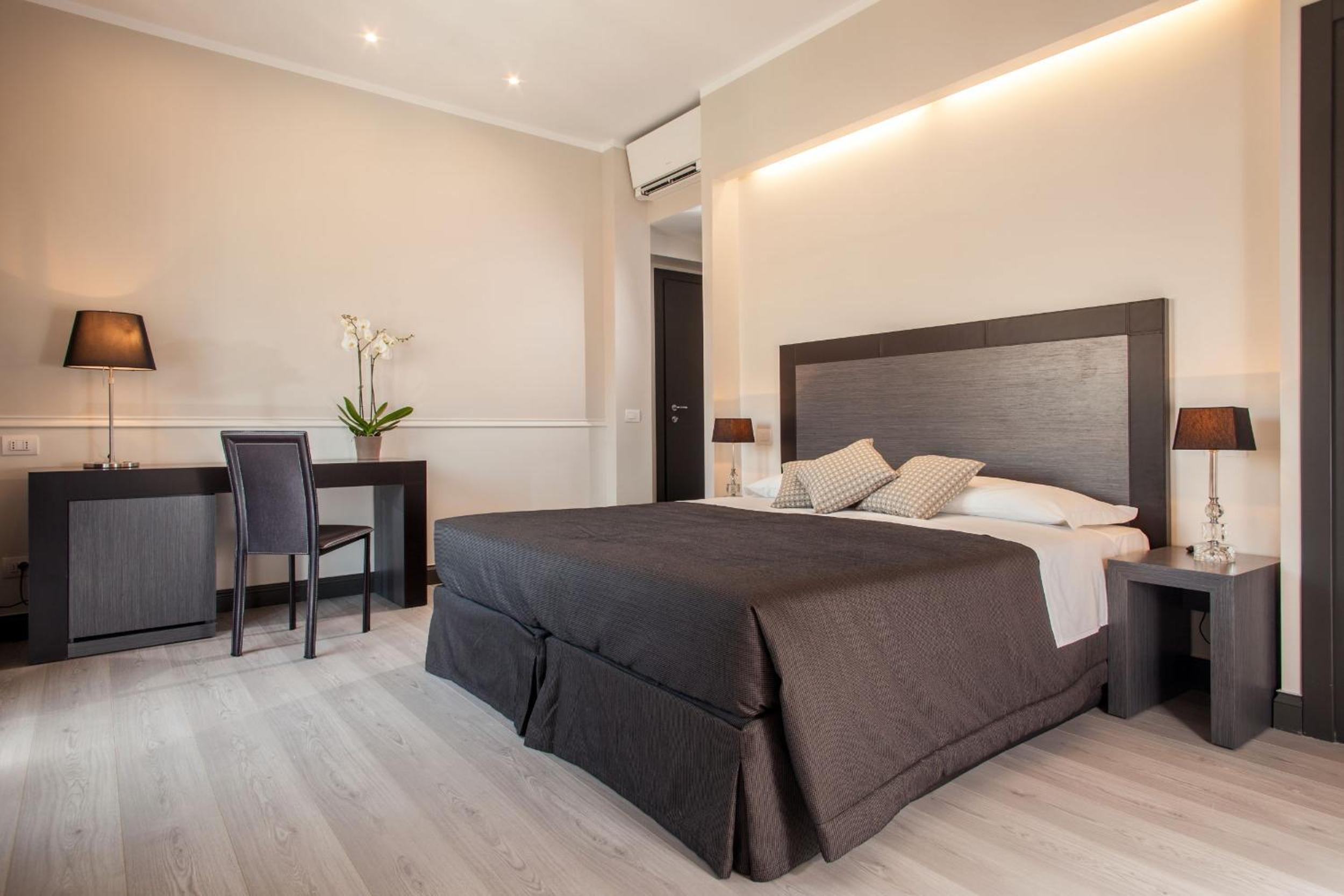 Double or Twin Room photo 1