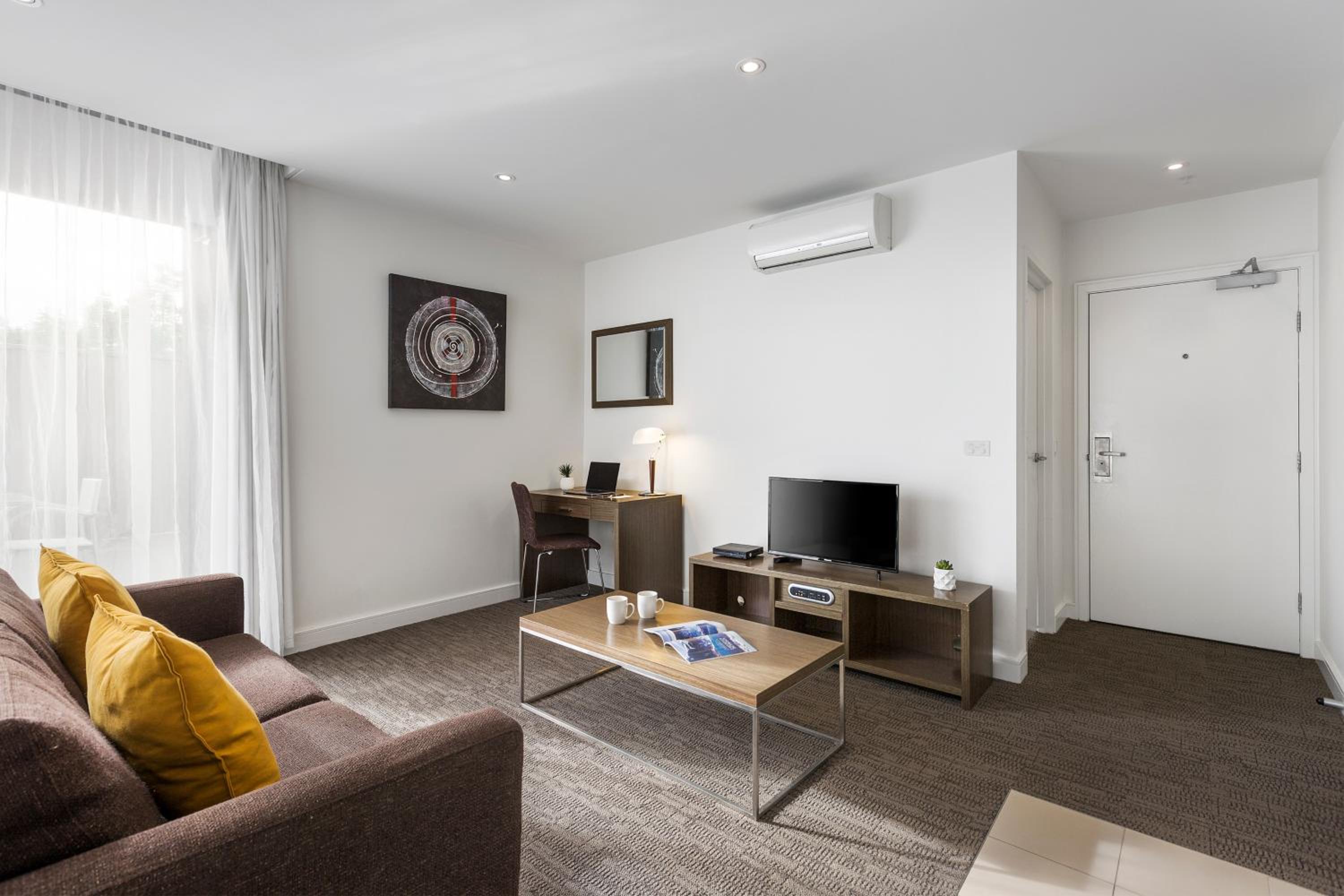 Deluxe Apartment photo 2