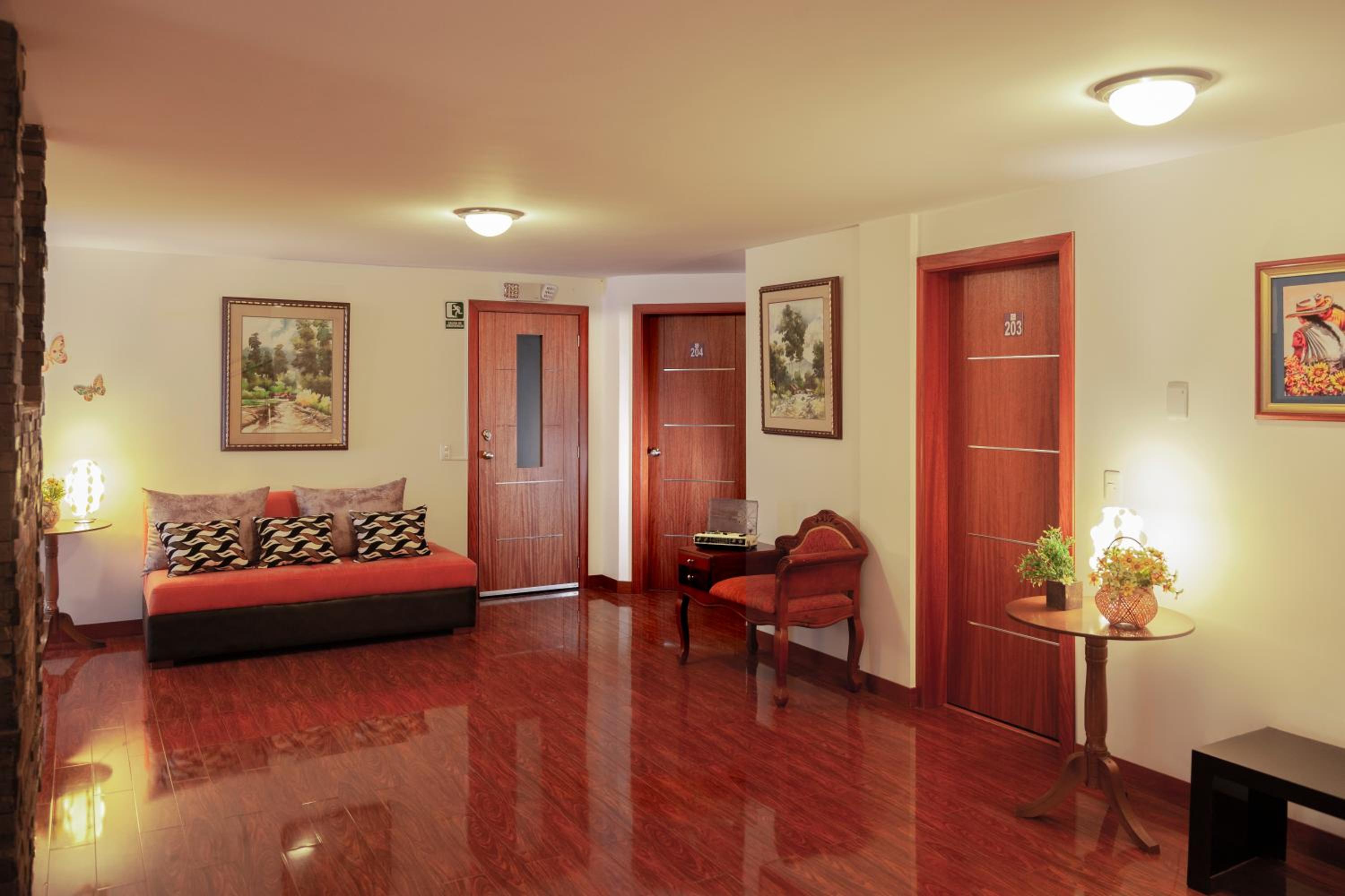 Twin Room with Private Bathroom