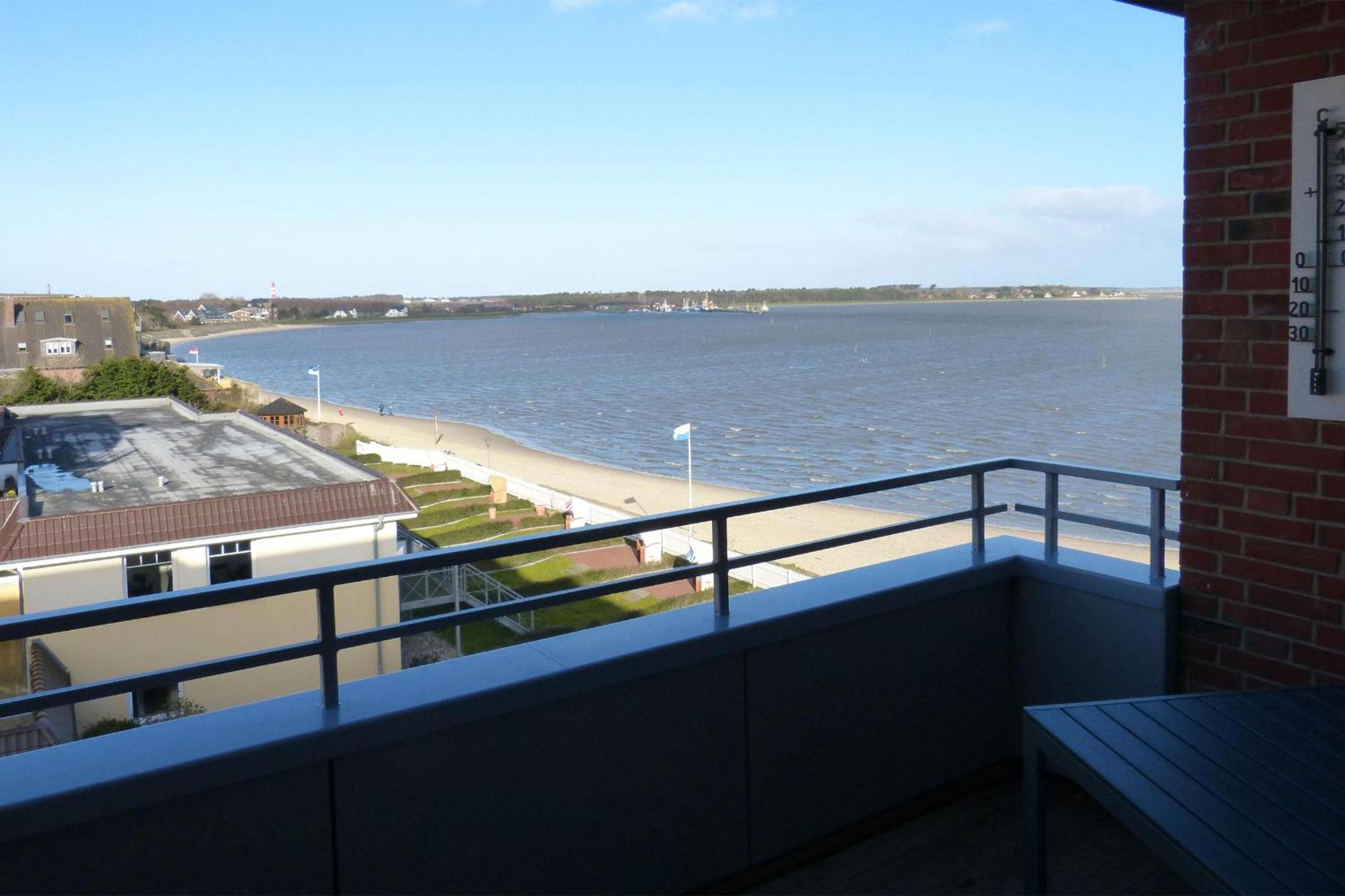 Apartment with Sea View photo 2