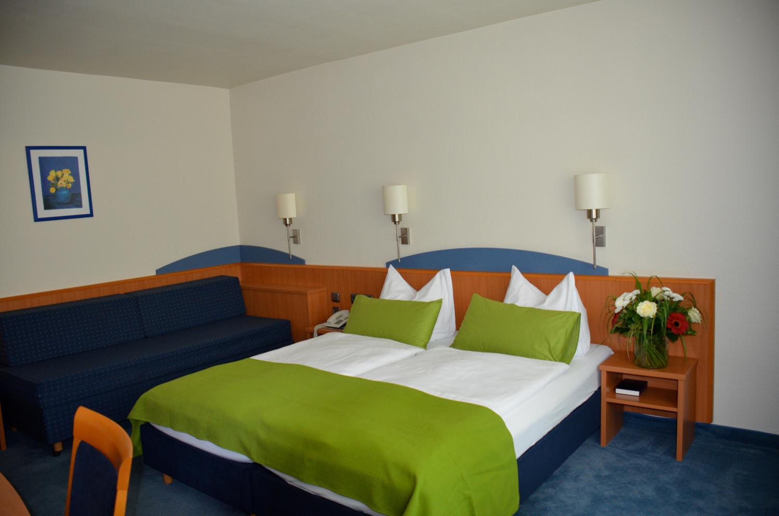 Comfort Triple Room