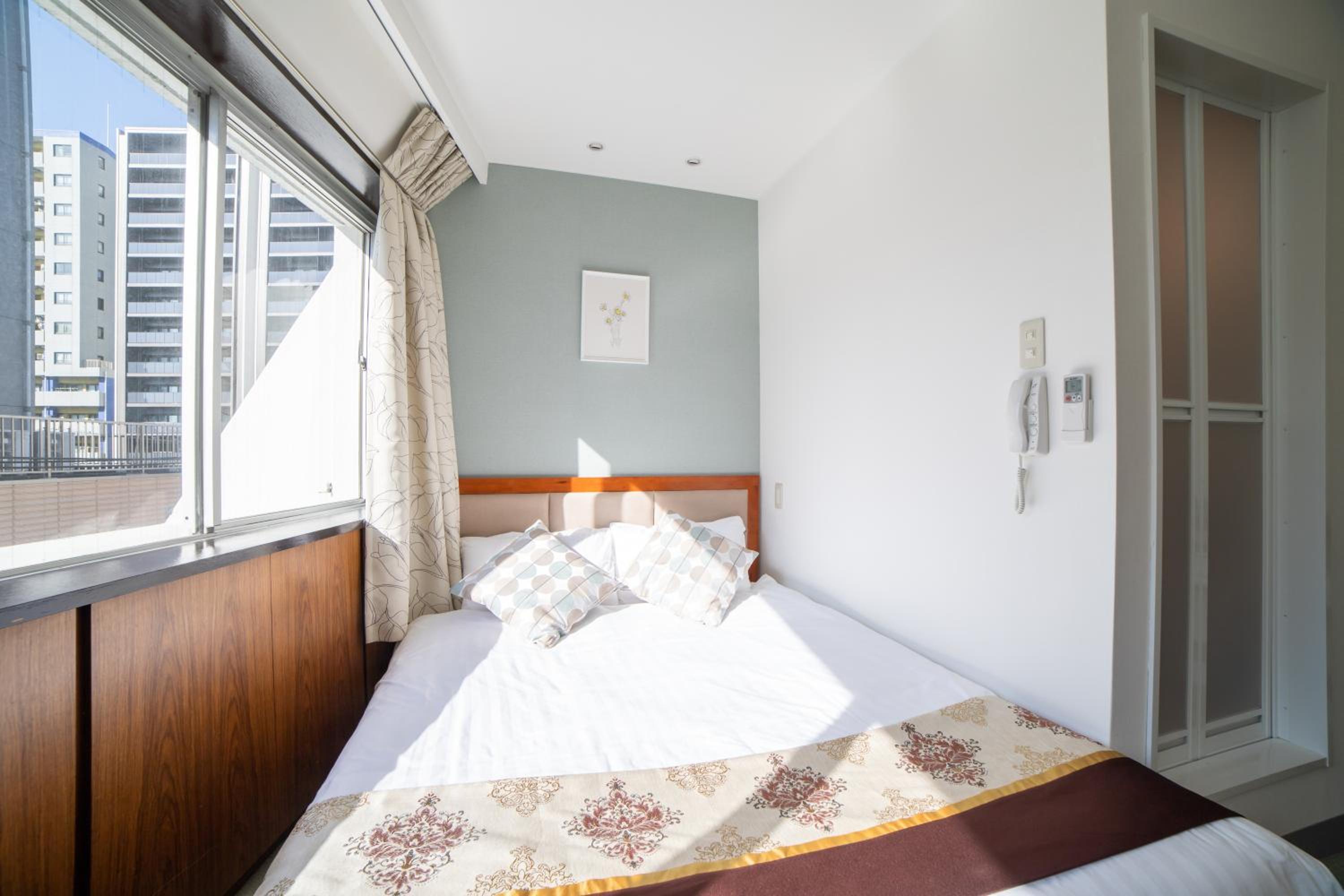 Double Room - Smoking photo 3