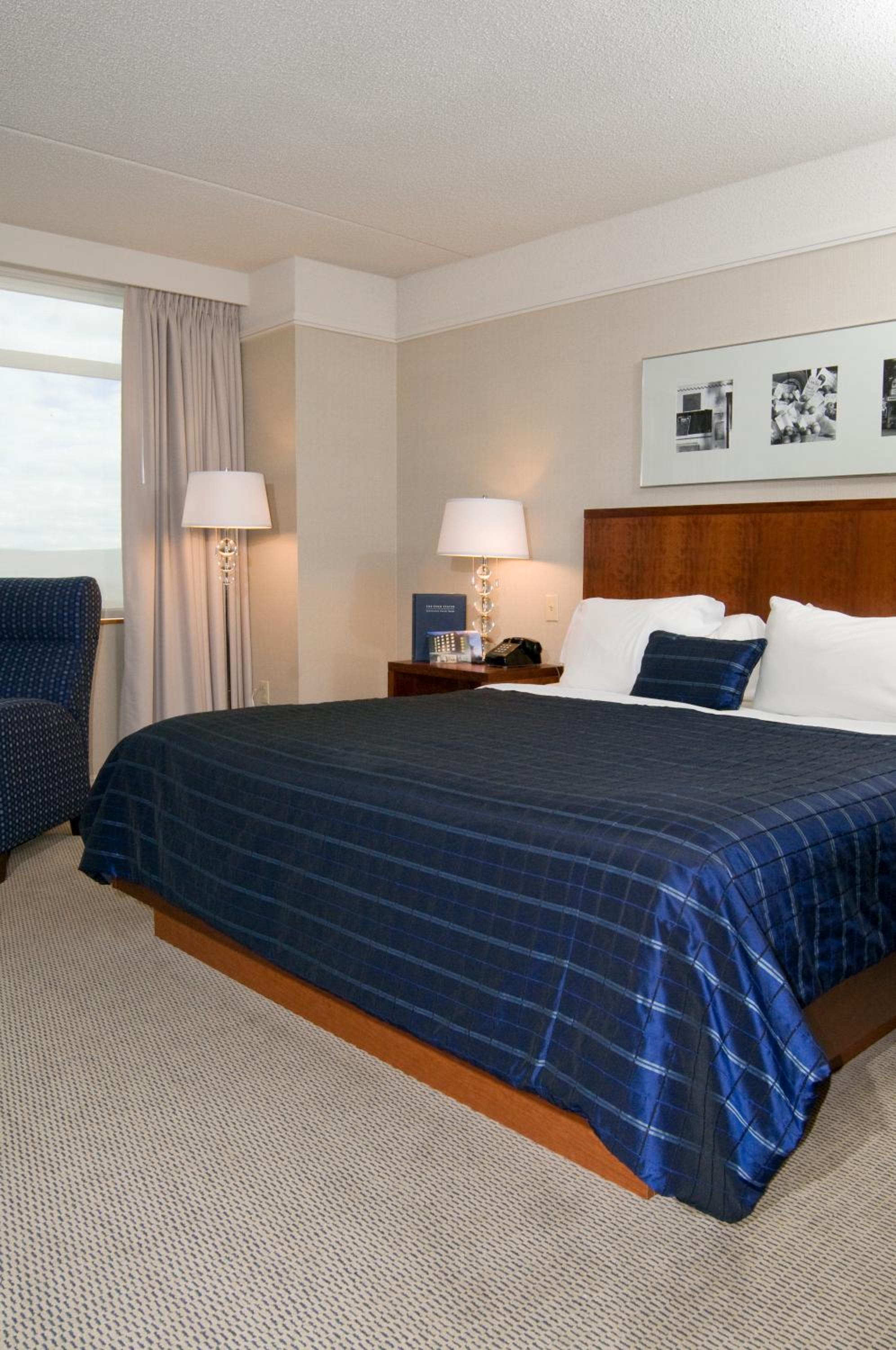 King Suite - Photo 1
