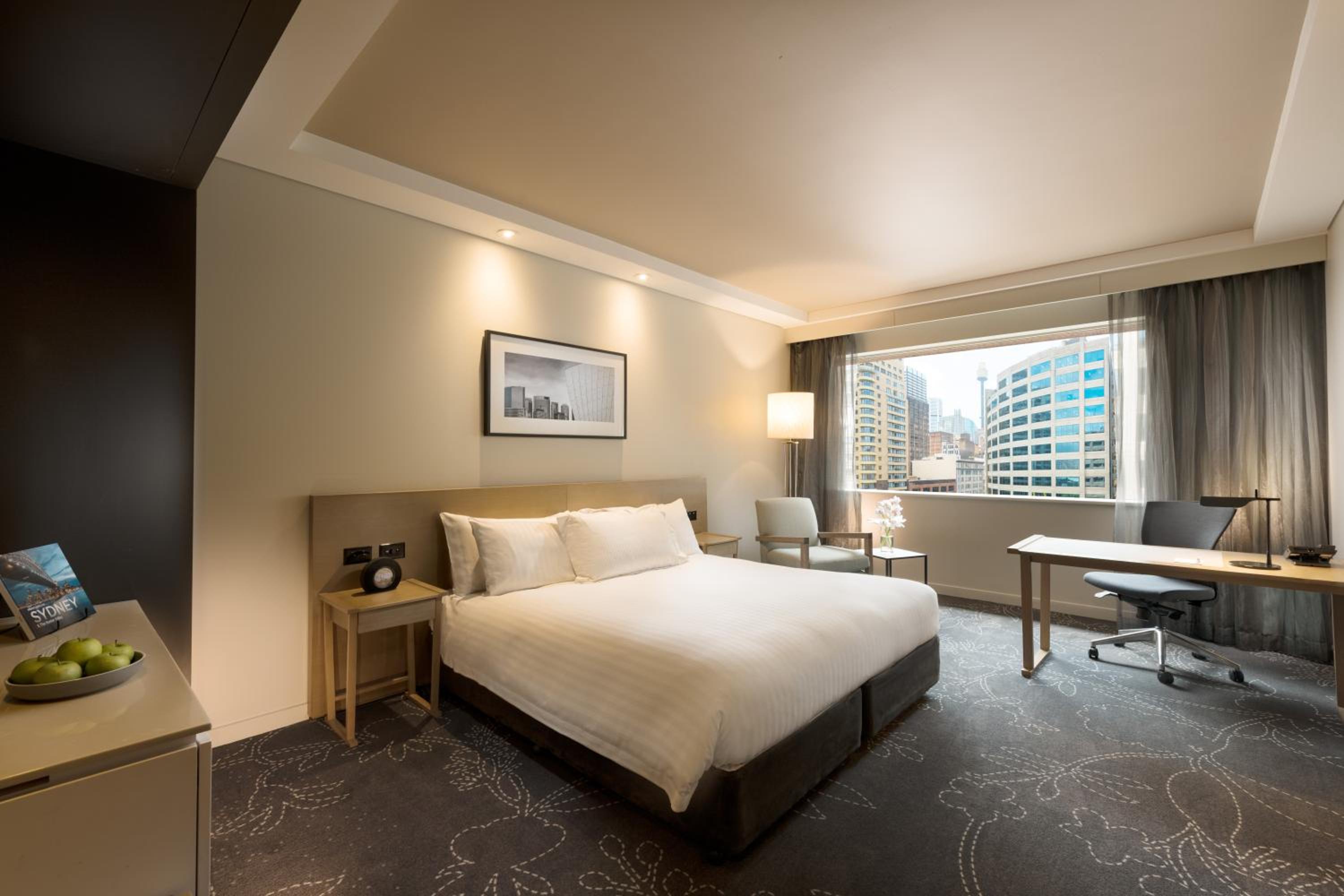 Superior King Room - Park & Stay