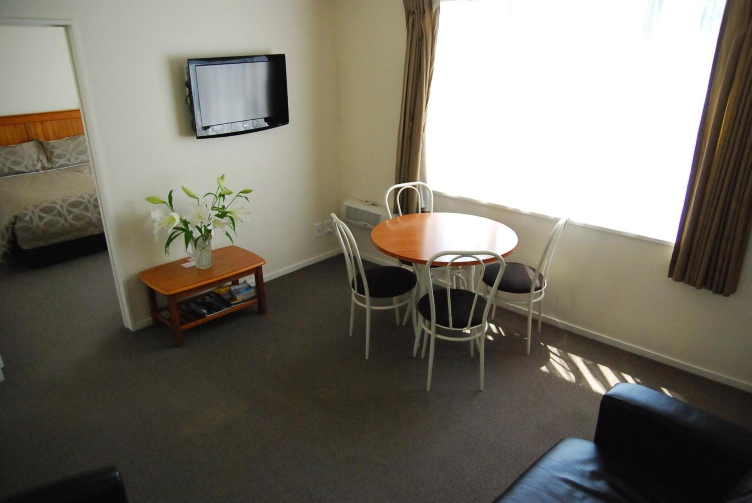 Two-Bedroom Apartment photo 2