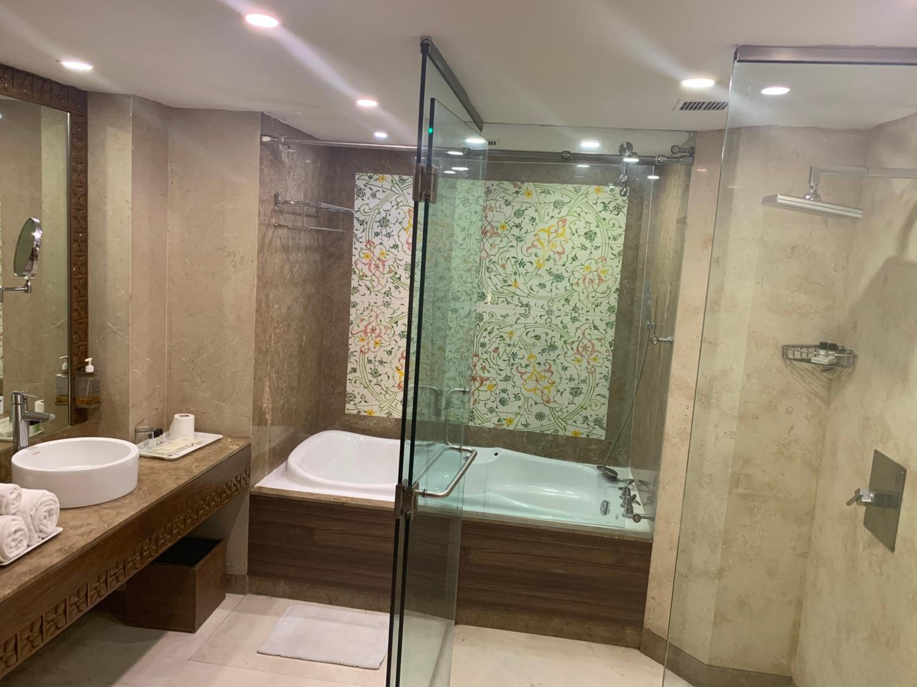 Luxury Suite photo 2