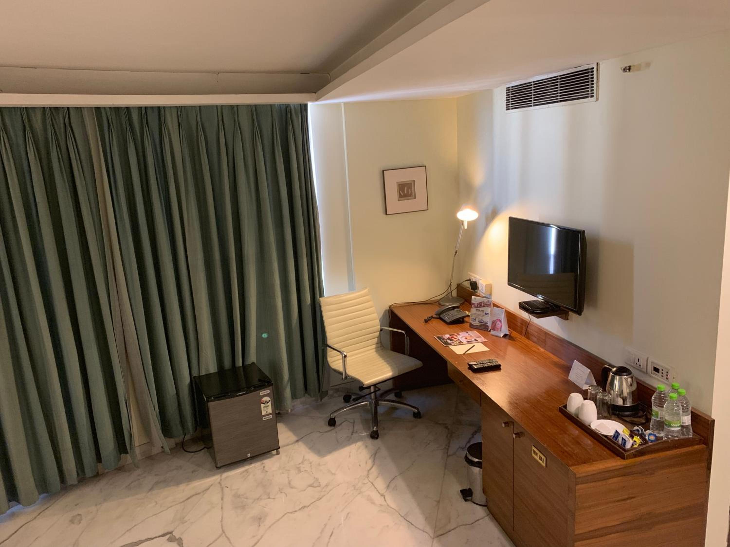 Deluxe Suite - Photo 5