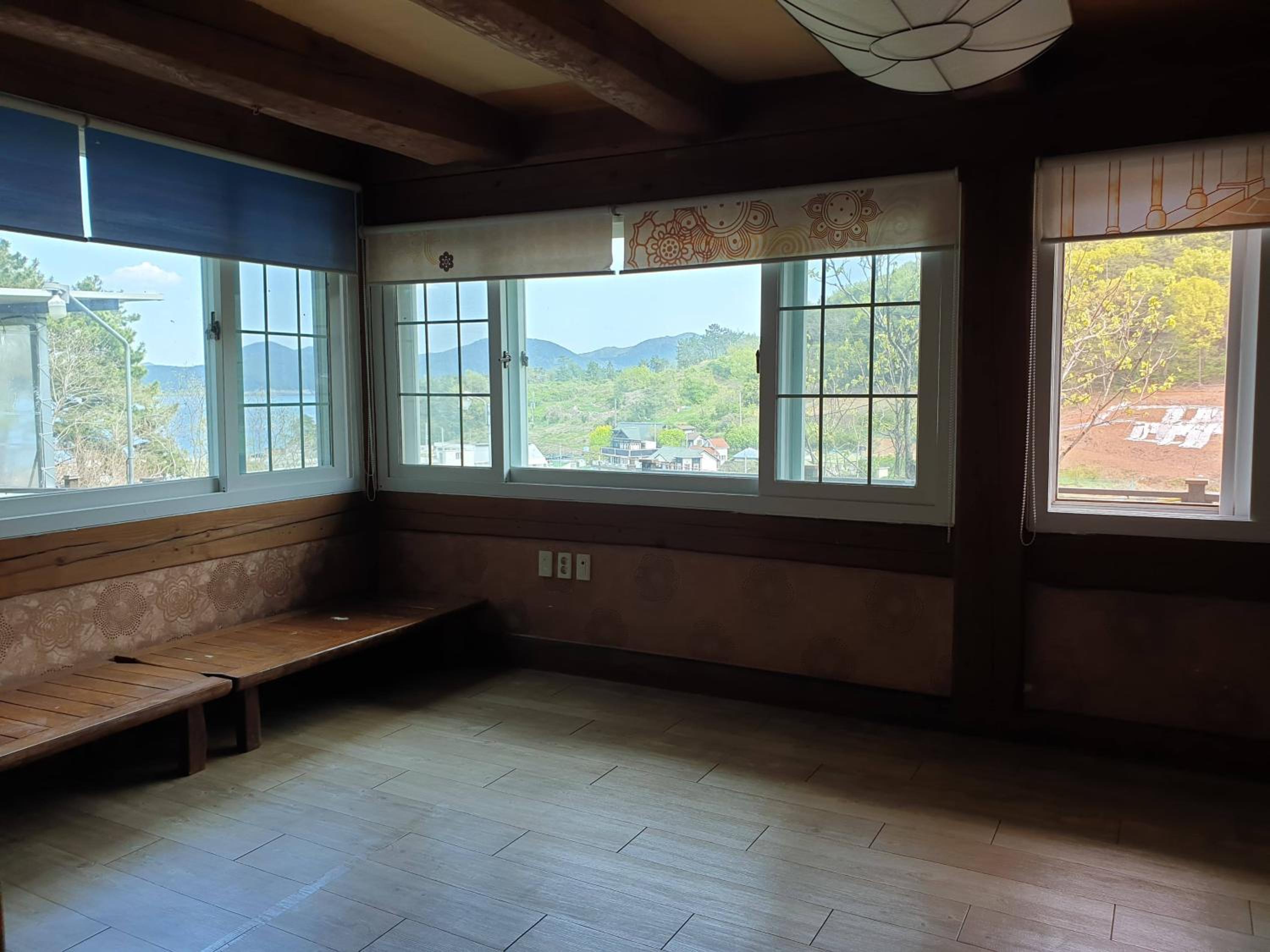 One-Bedroom House photo 2