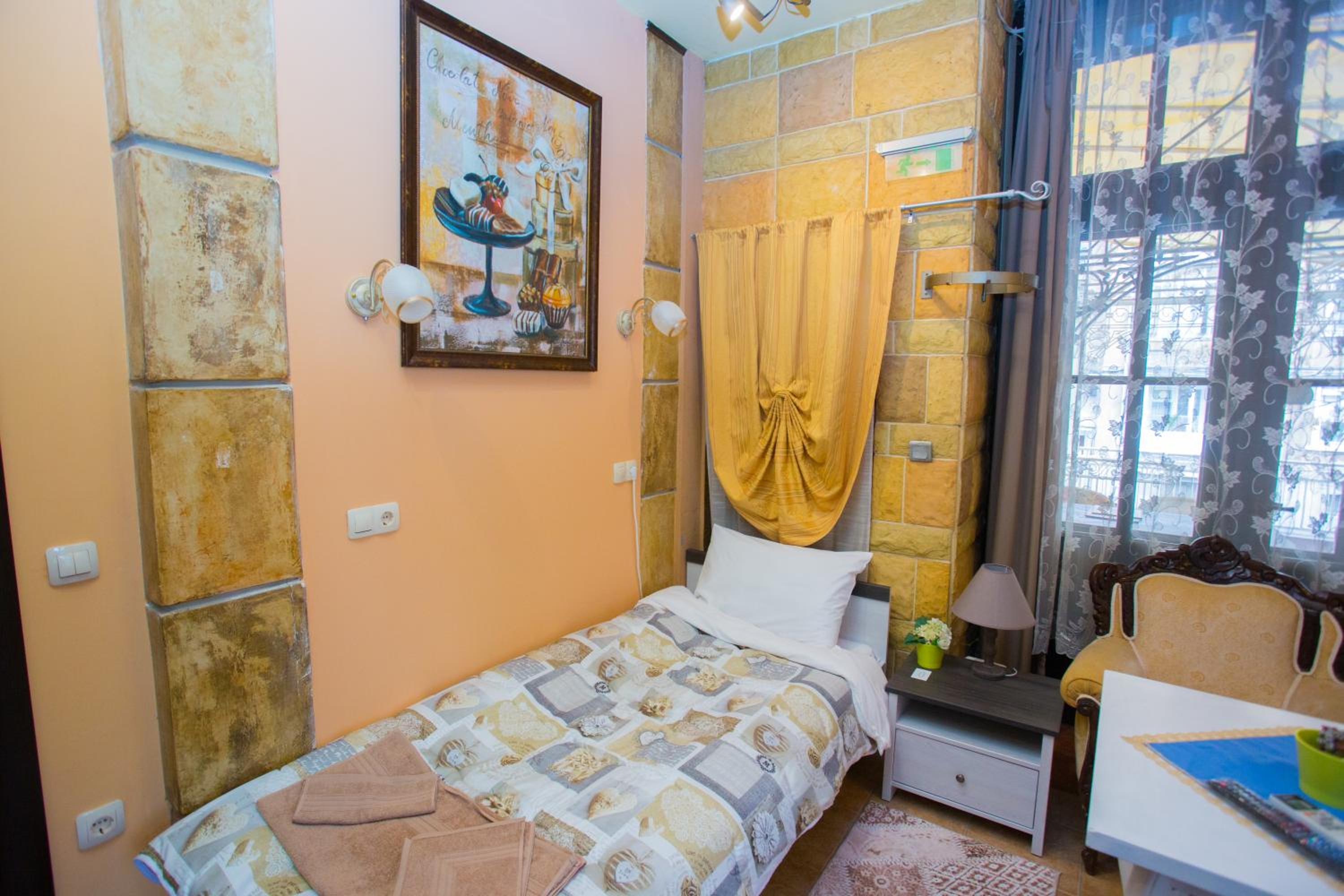 Large Single Room photo 2