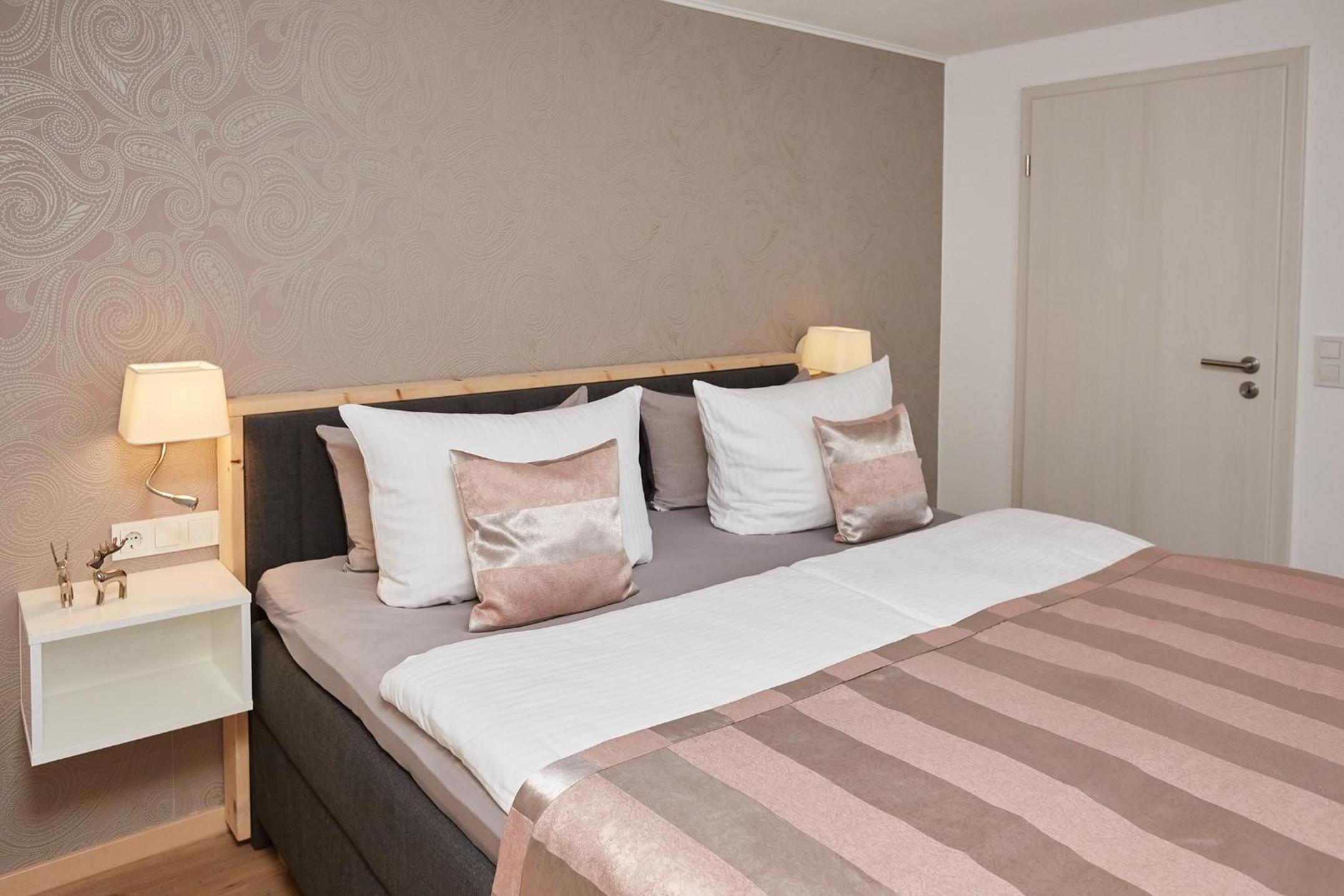 763-5 Familienzimmer Komfort - Photo 1