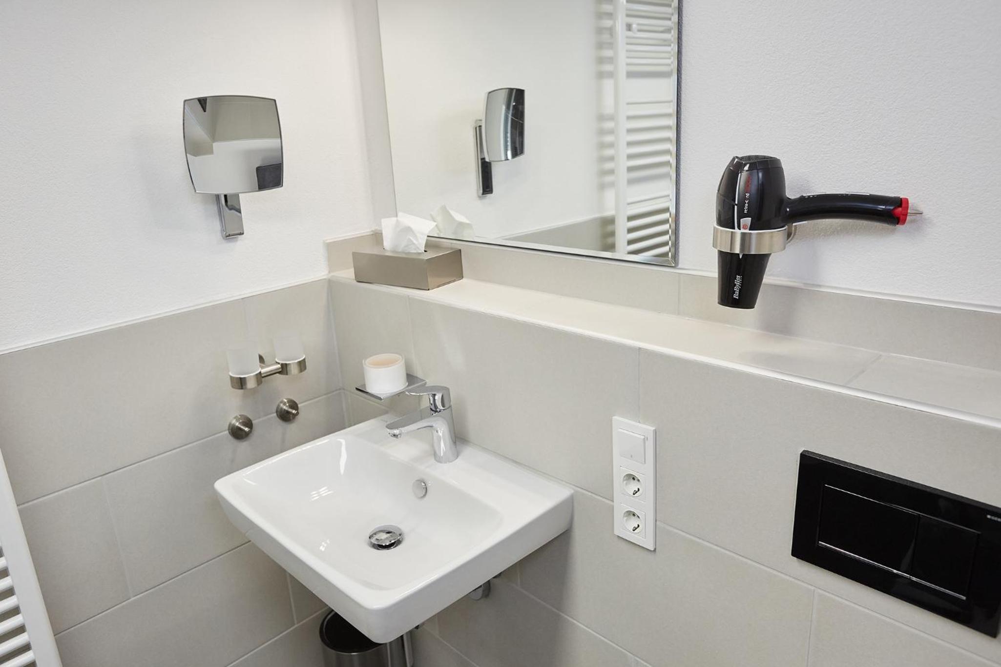 763-9 Familienzimmer Komfort - Photo 8