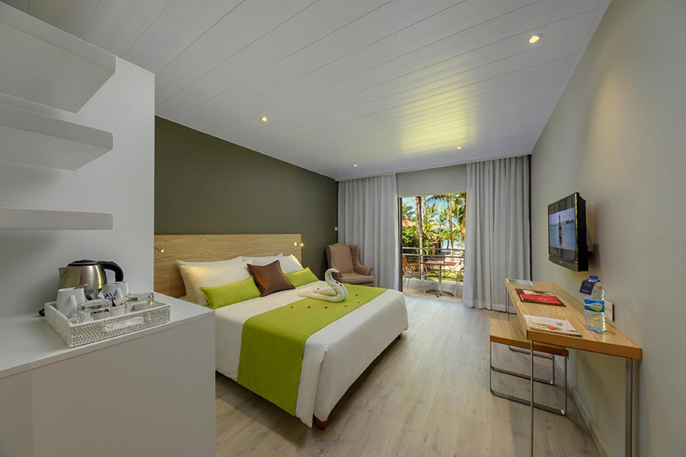 Grand Bay Room - Honeymooners Only
