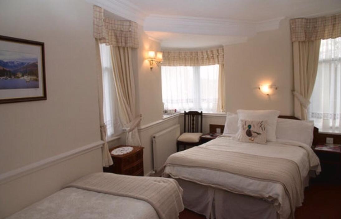 Deluxe Family Room