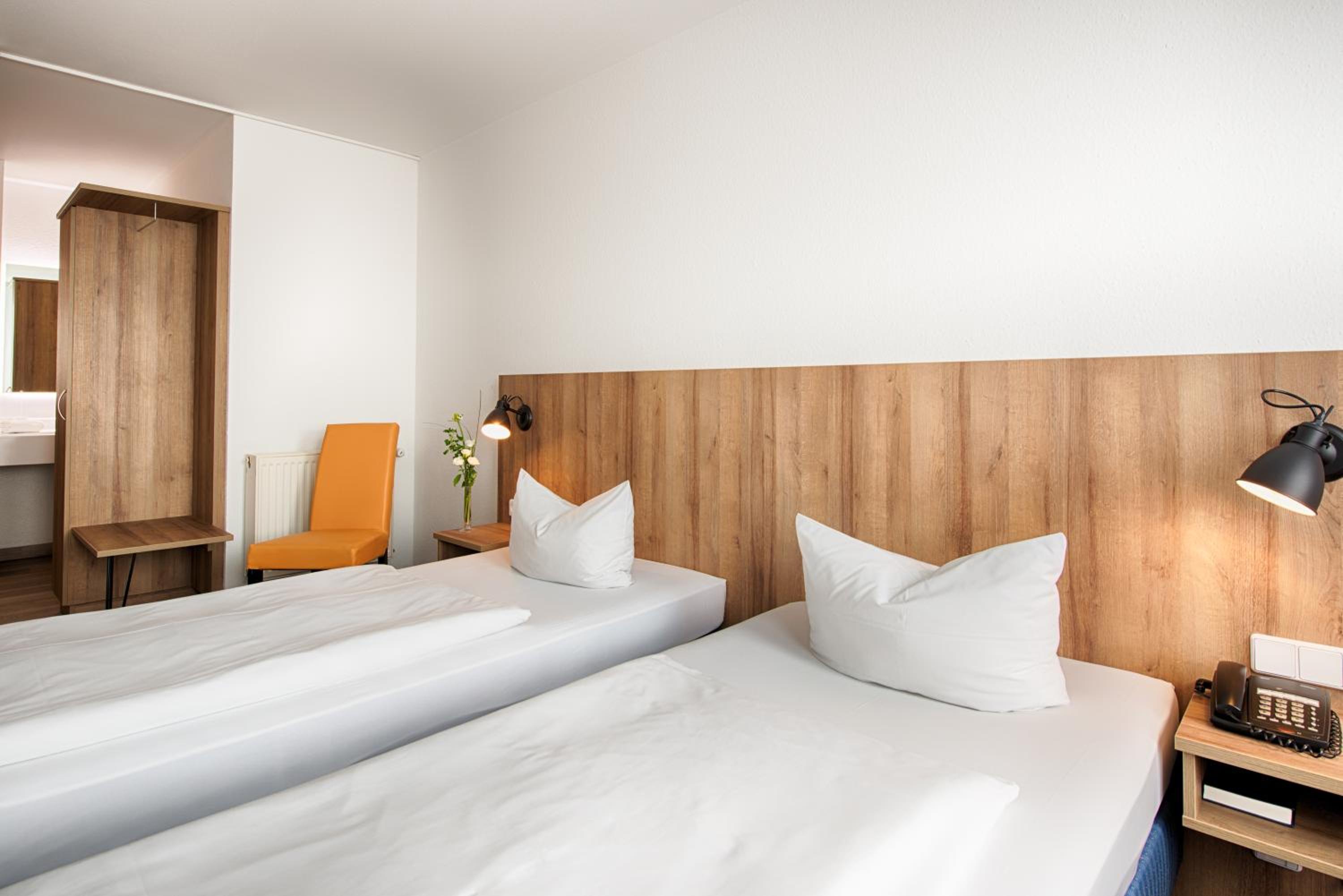 Business Twin Room photo 1
