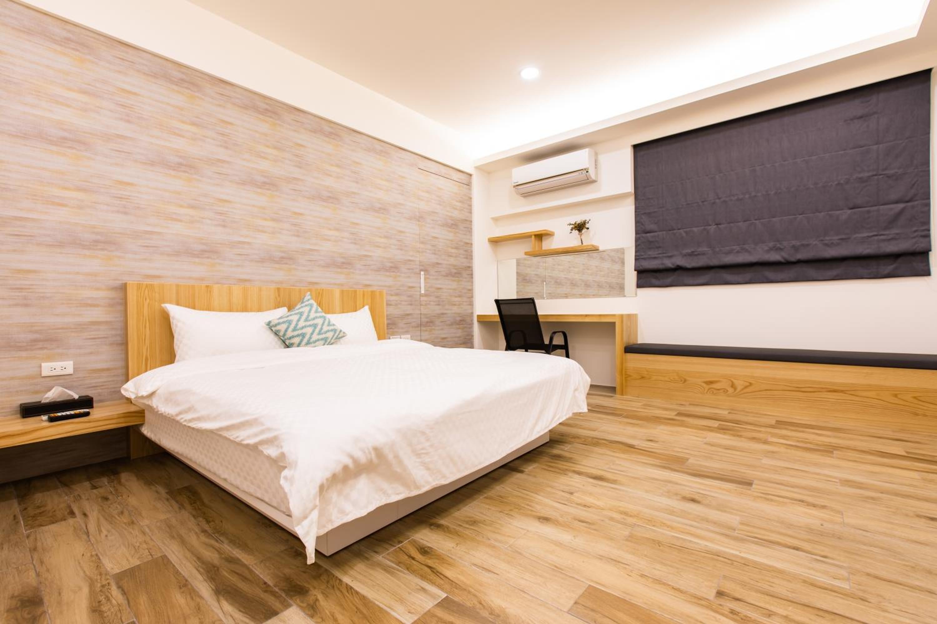 Deluxe Double Room with Balcony photo 1