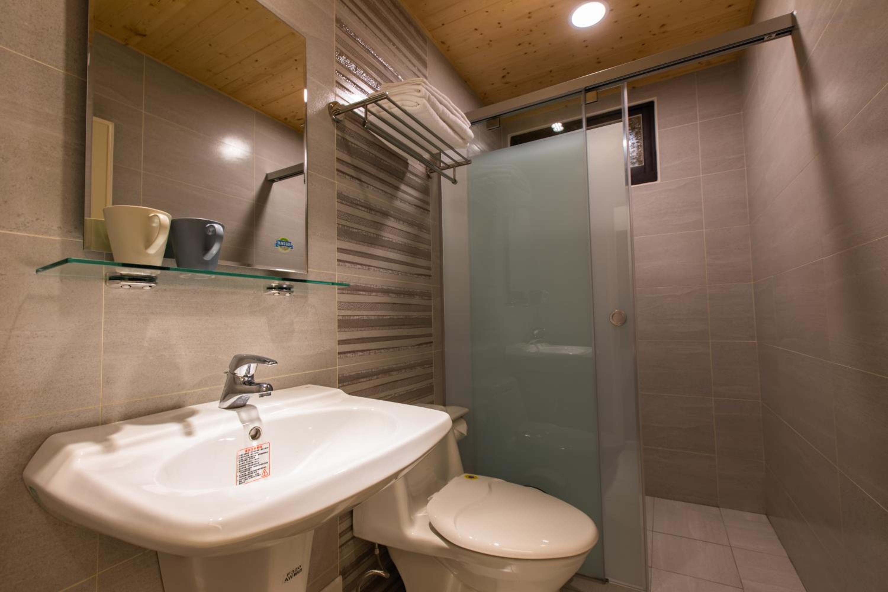 Quadruple Room with Balcony photo 3