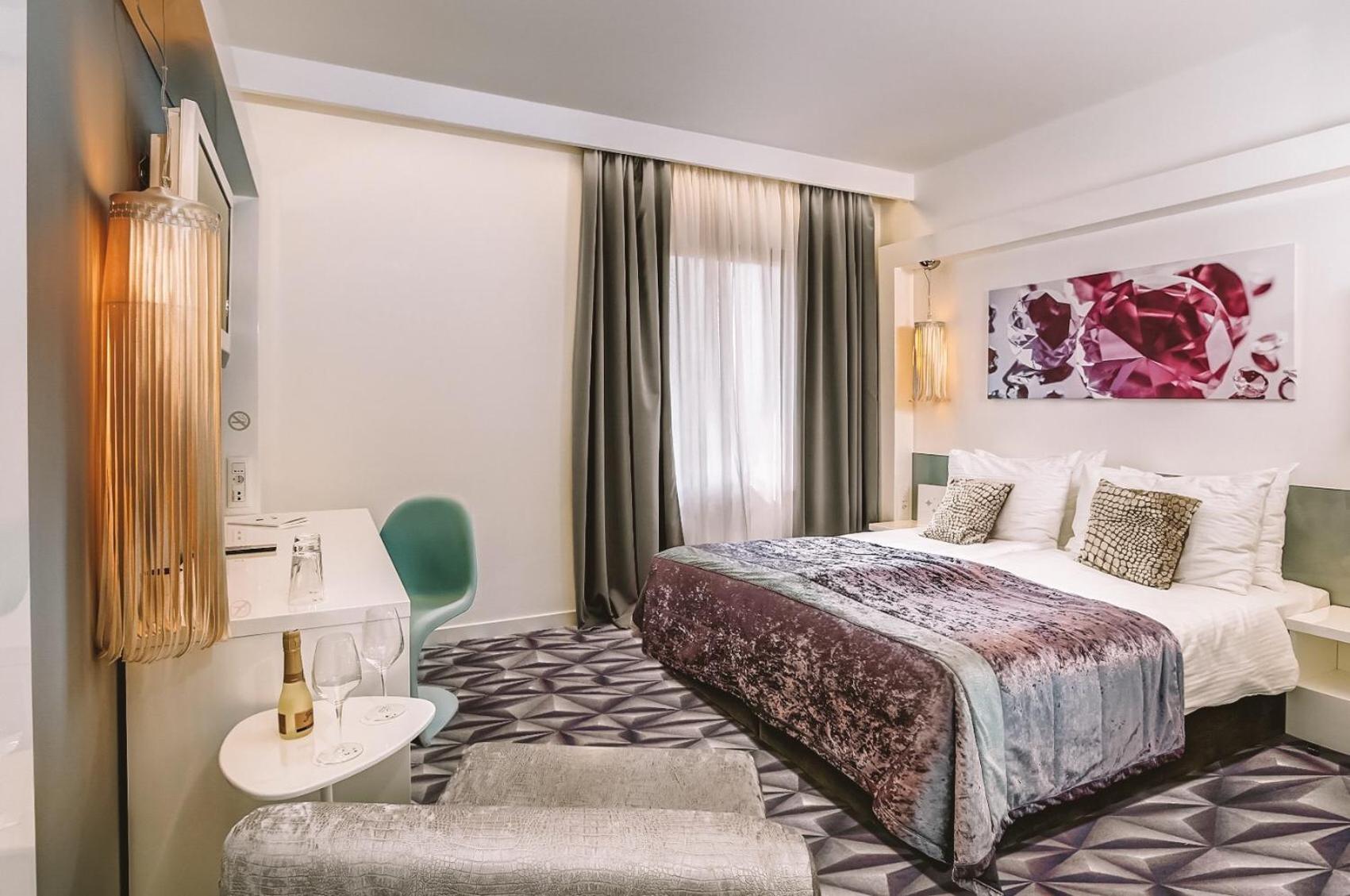 Comfort Double or Twin Room with Sea View and Balcony - Photo 2