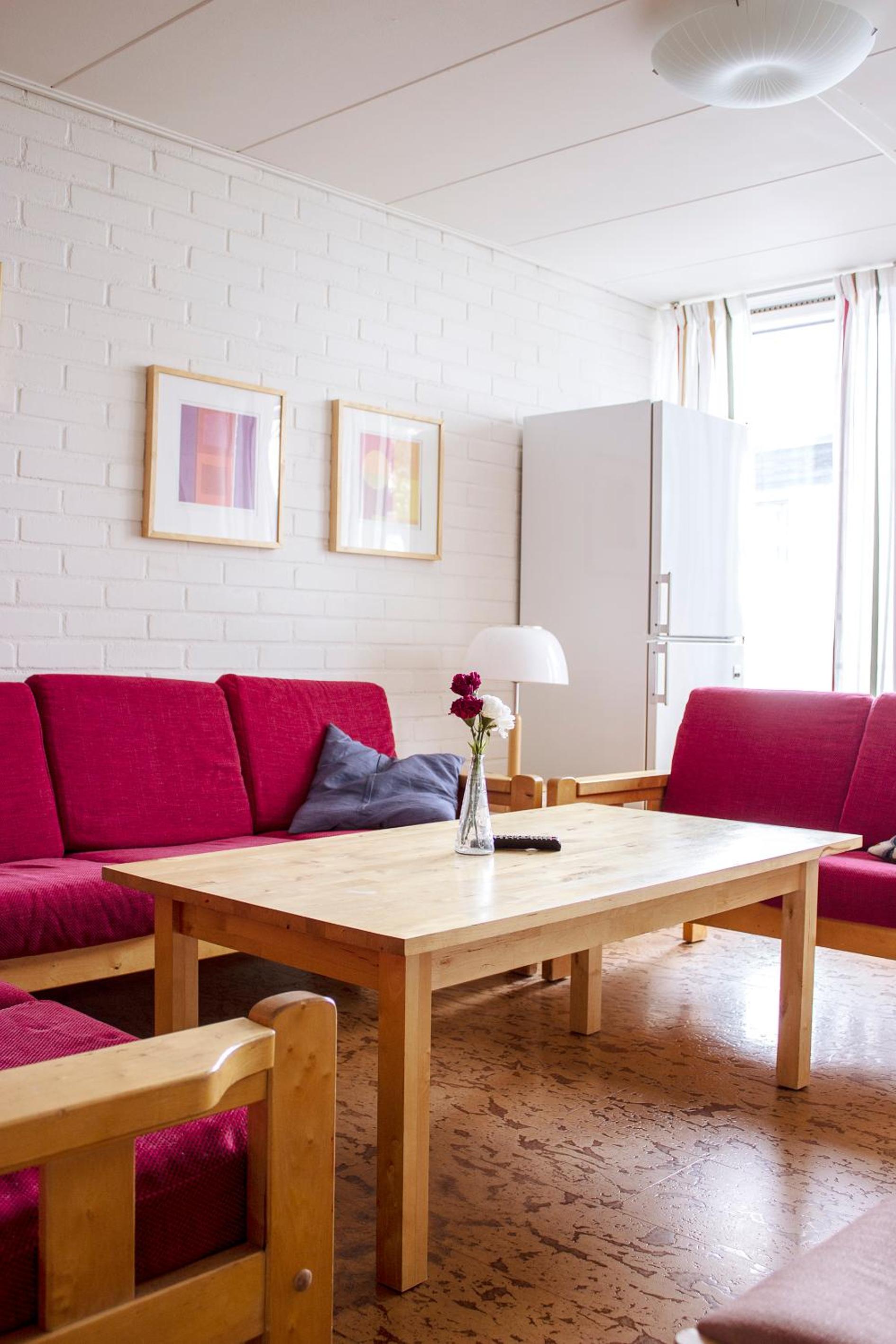 Basic Double Room with Shared Bathroom photo 3