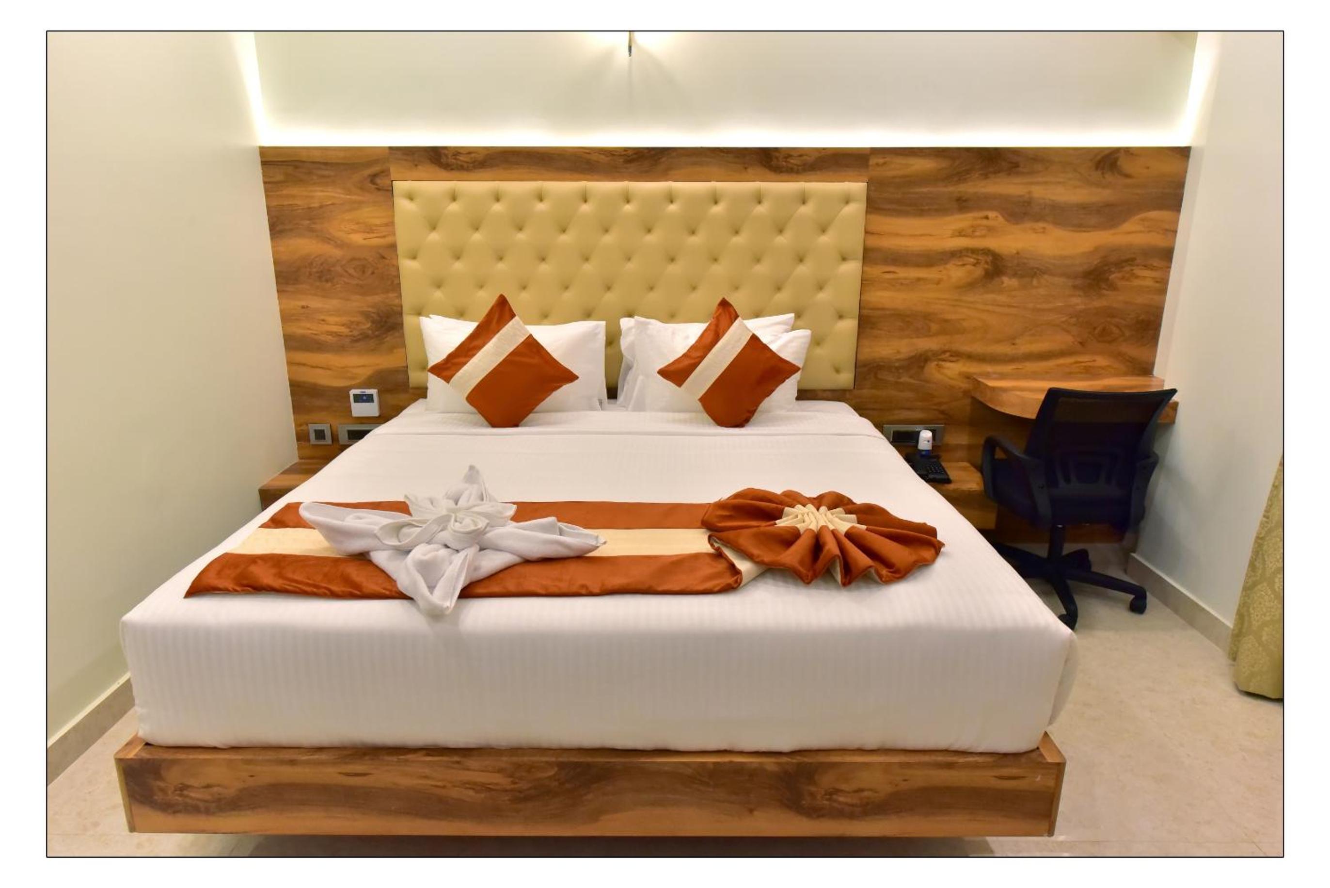 Superior Double or Twin Room - Photo 7