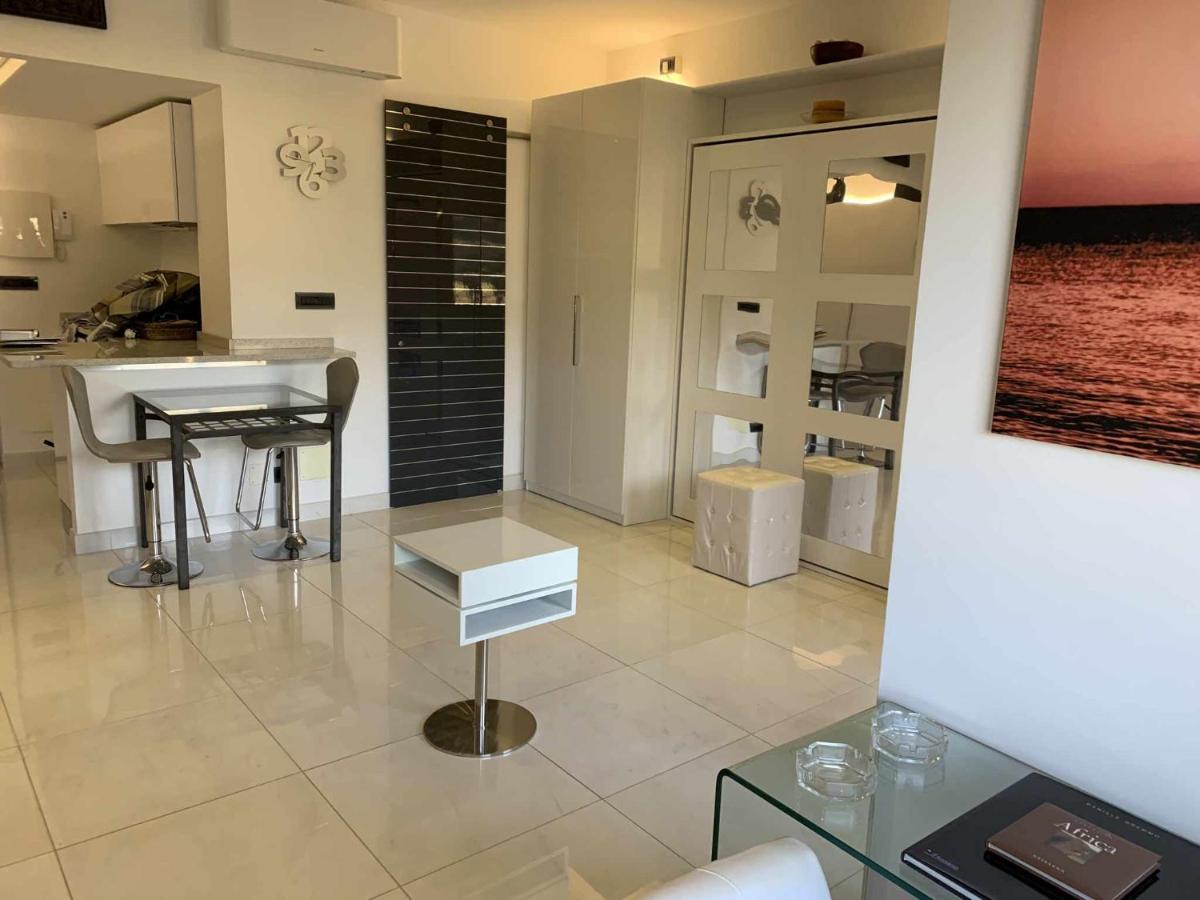 Studio Apartment with Sea View - Photo 19