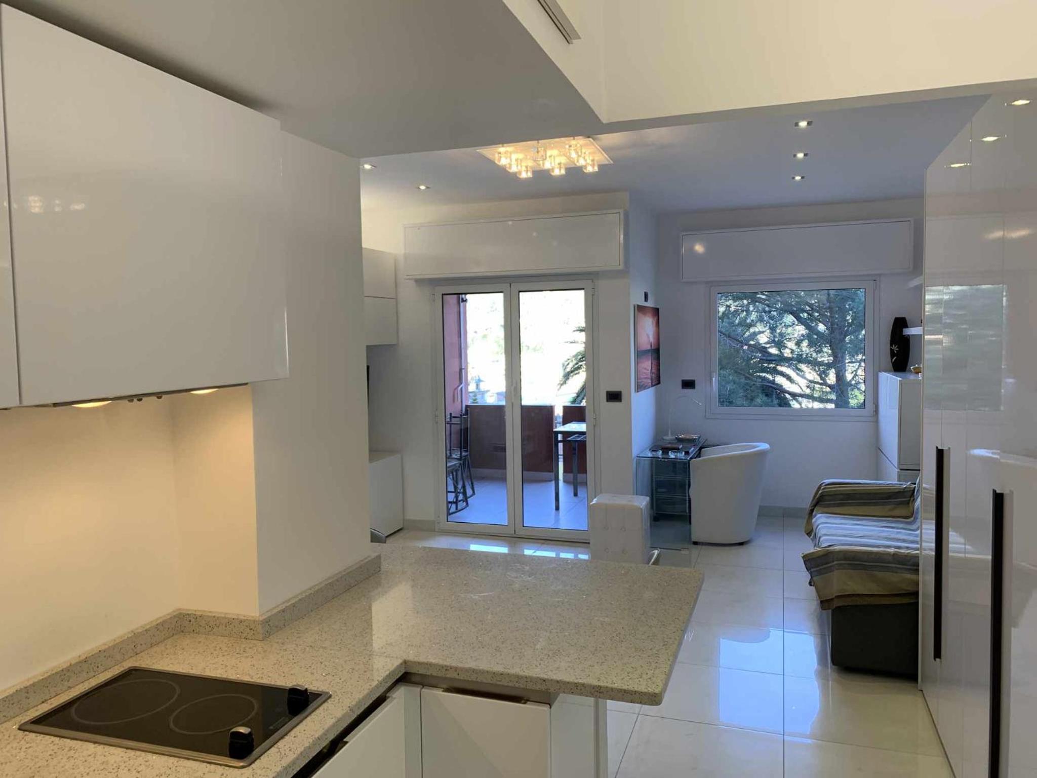 Studio Apartment with Sea View - Photo 1