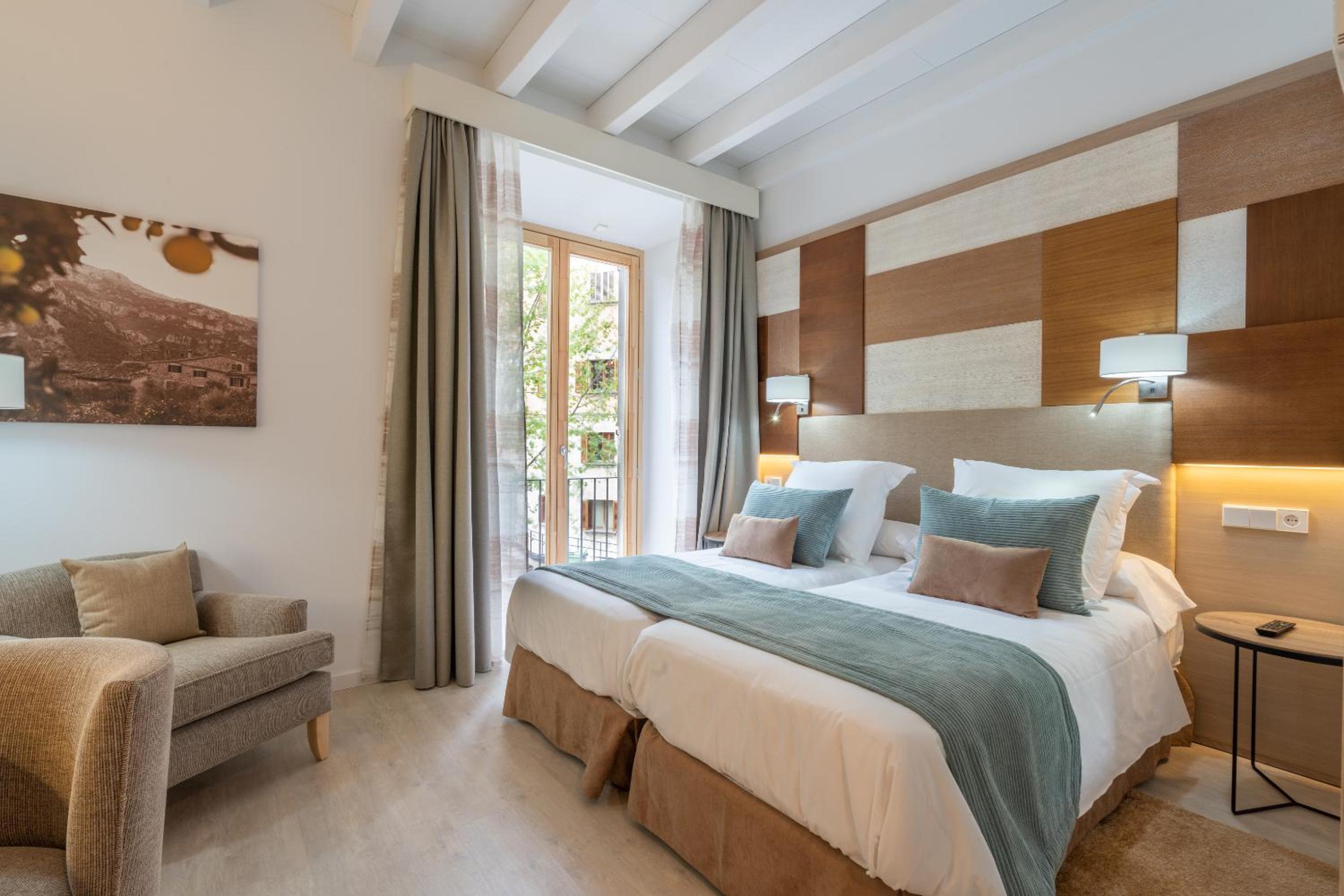 Habitación Doble o Twin Superior con Vista a la Ciudad