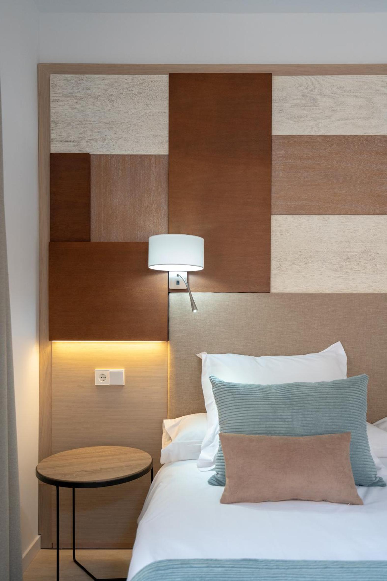 Suite with City View photo 2
