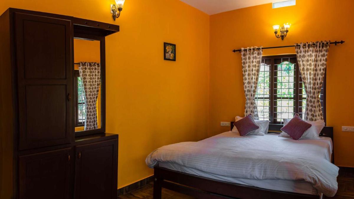 King Room with Balcony photo 2
