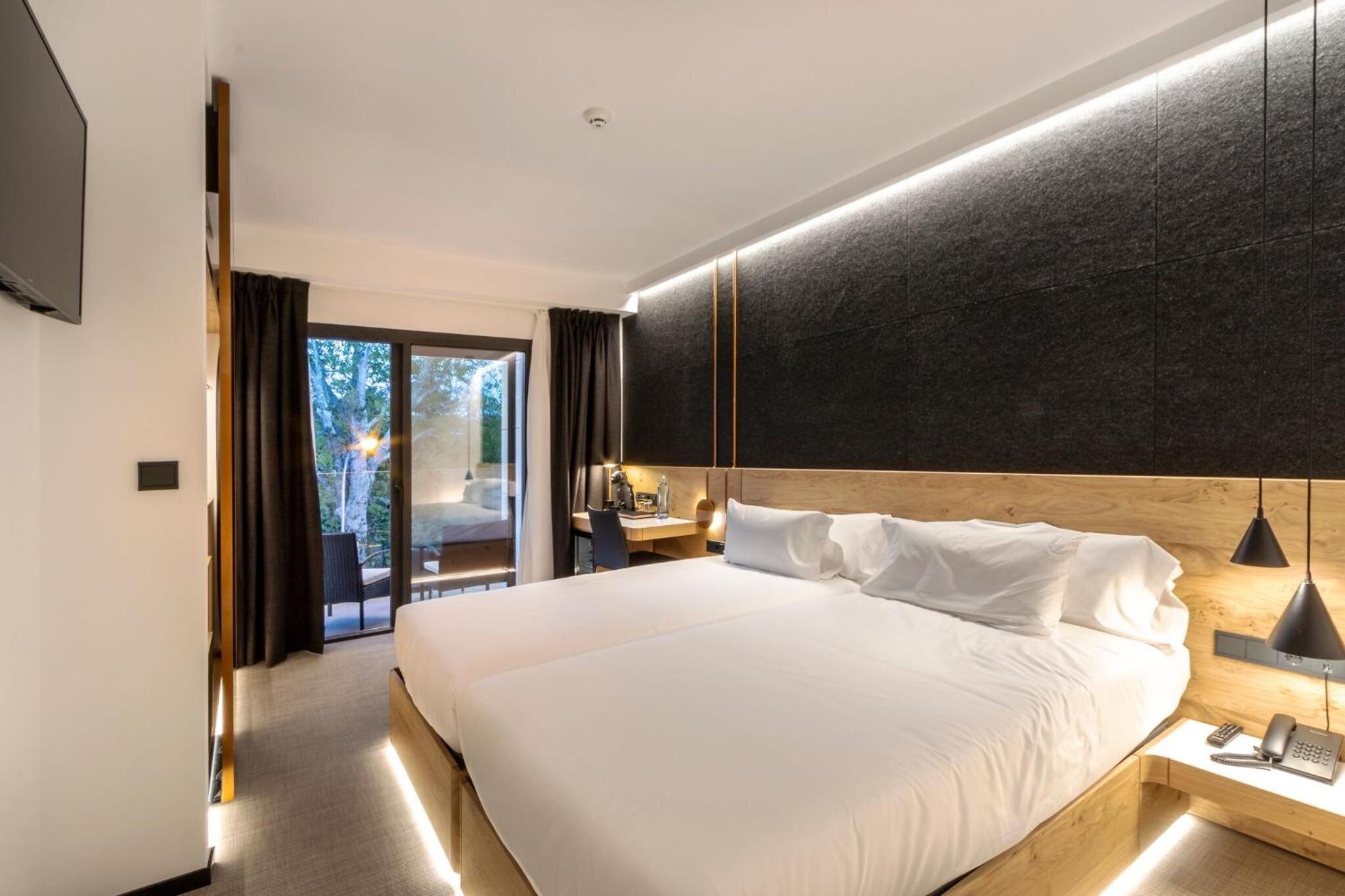 Double or Twin Room with Terrace photo 3
