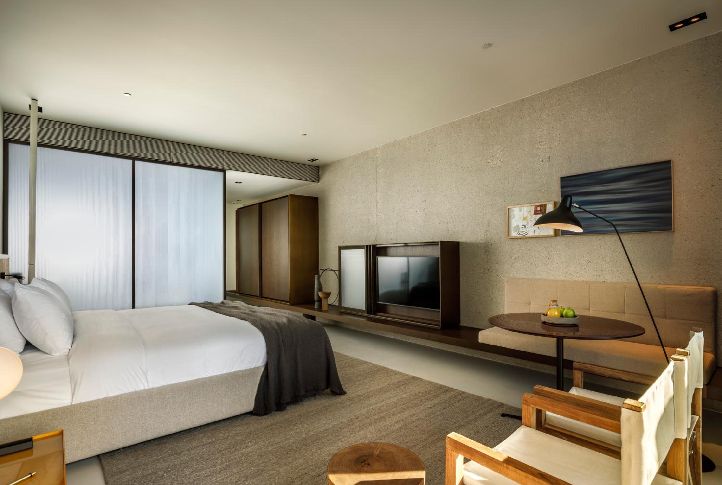 Connecting Sea View Room