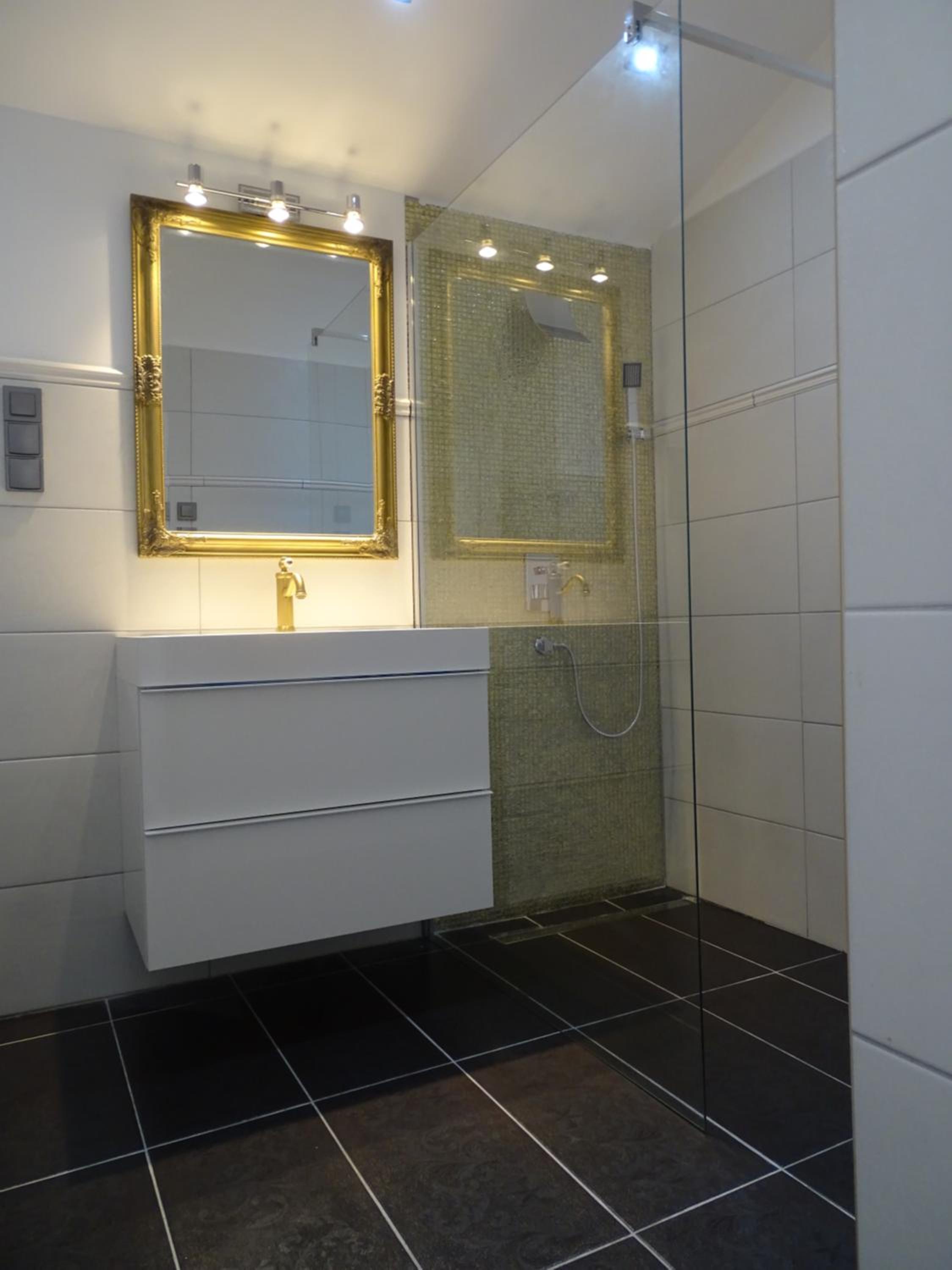 One-Bedroom Apartment - Photo 14