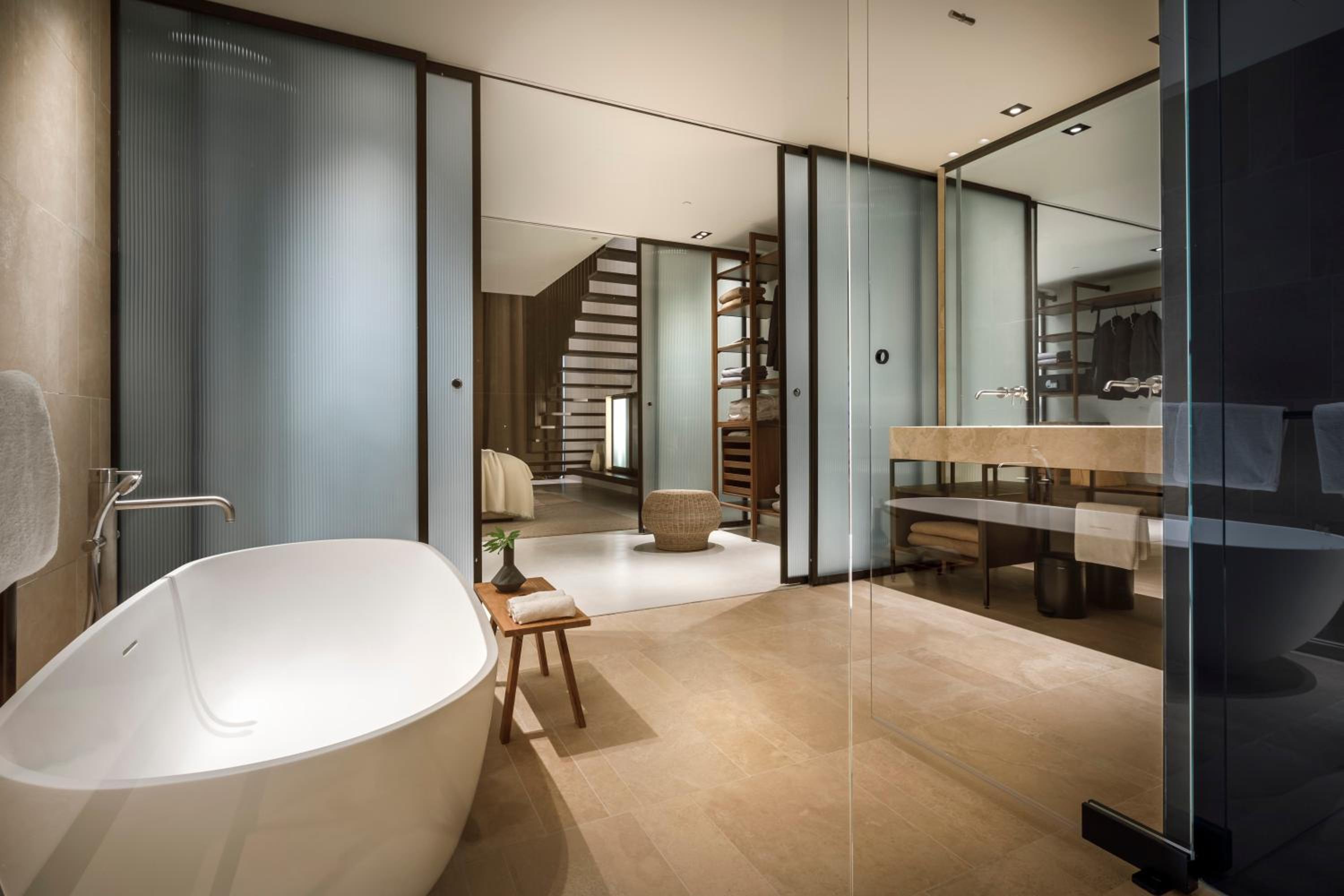 Hideaway Duplex Suite thumbnail 6