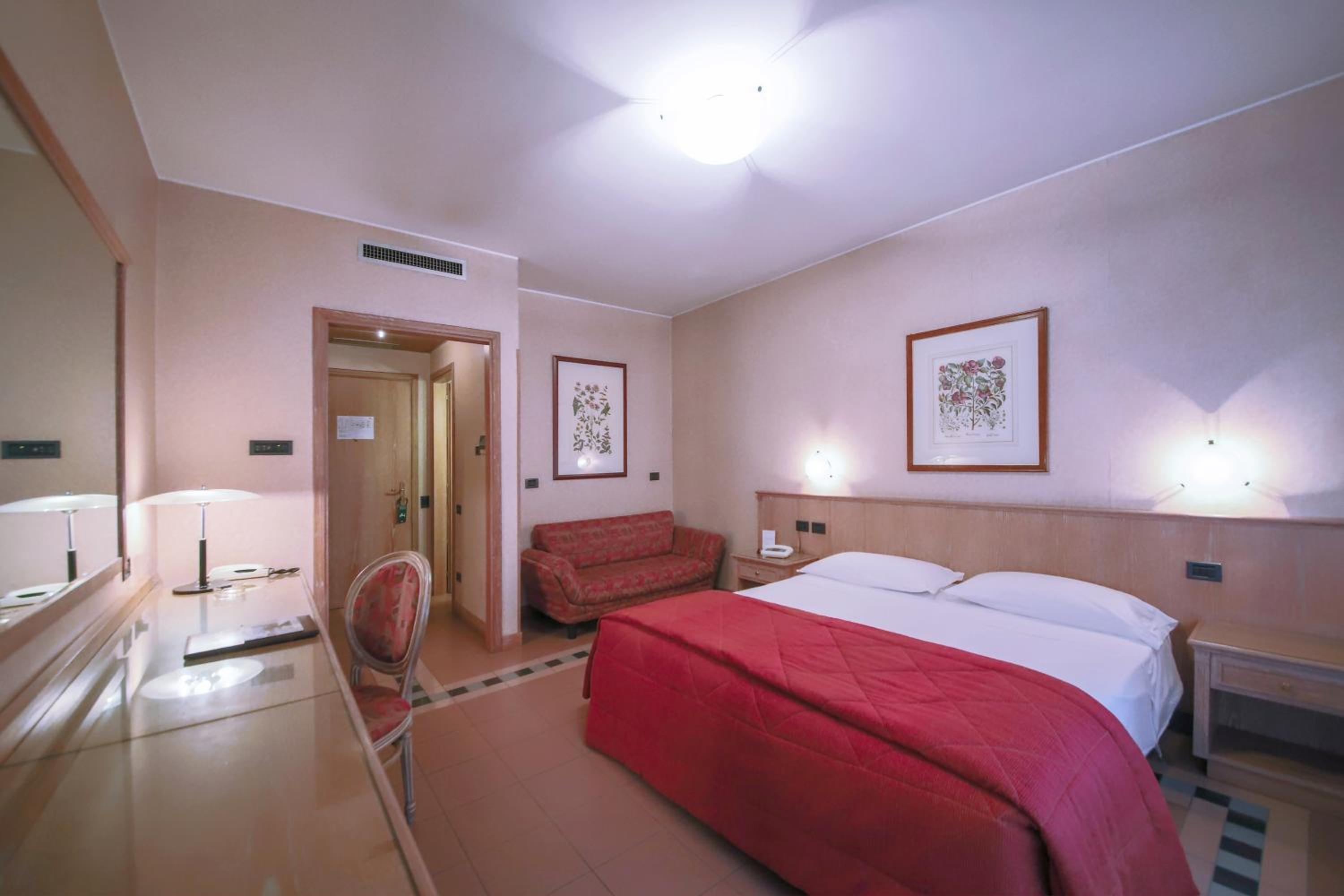 Economy Double Room - Annex